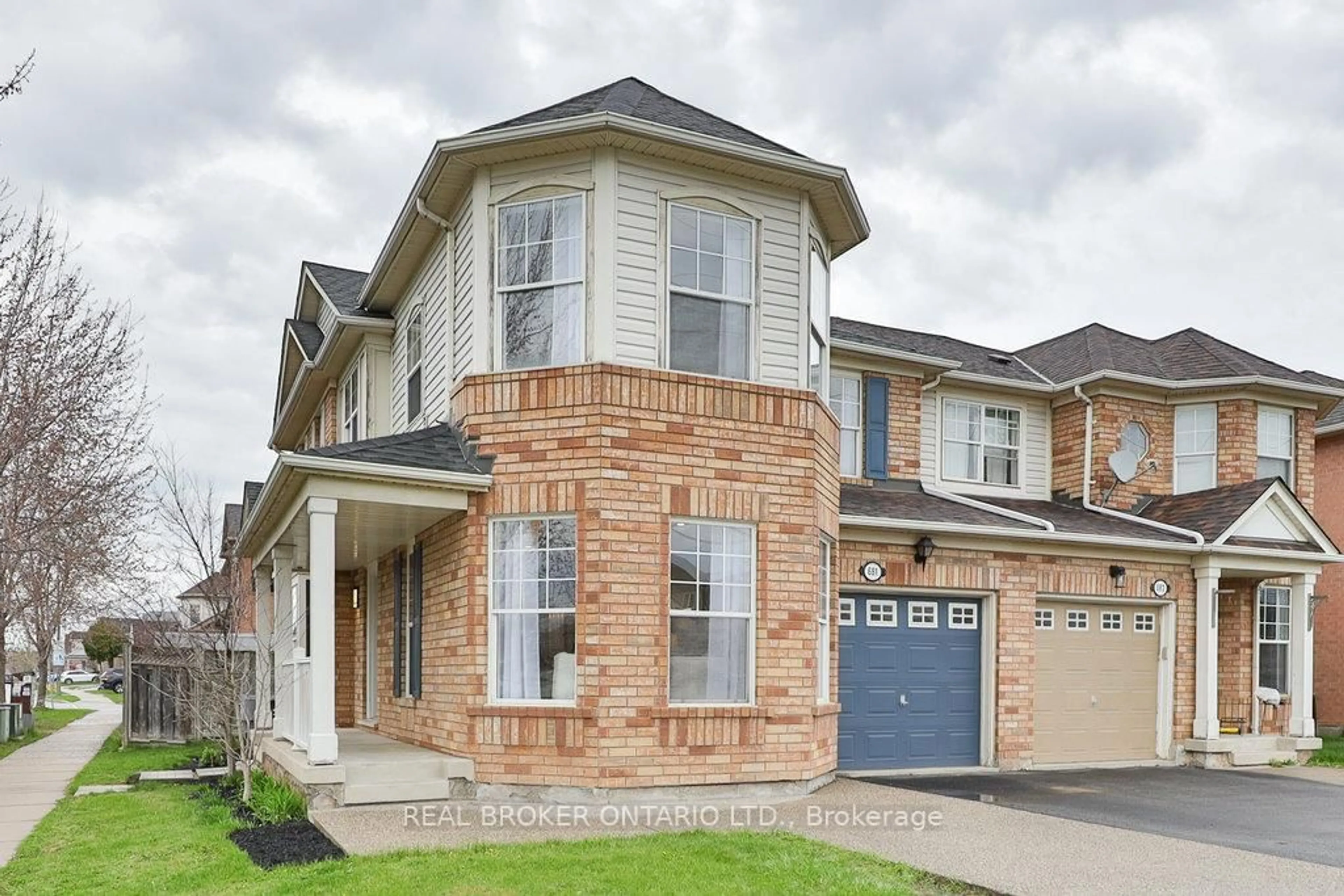 Home with brick exterior material, street for 681 Thompson Rd, Milton Ontario L9T 6A6