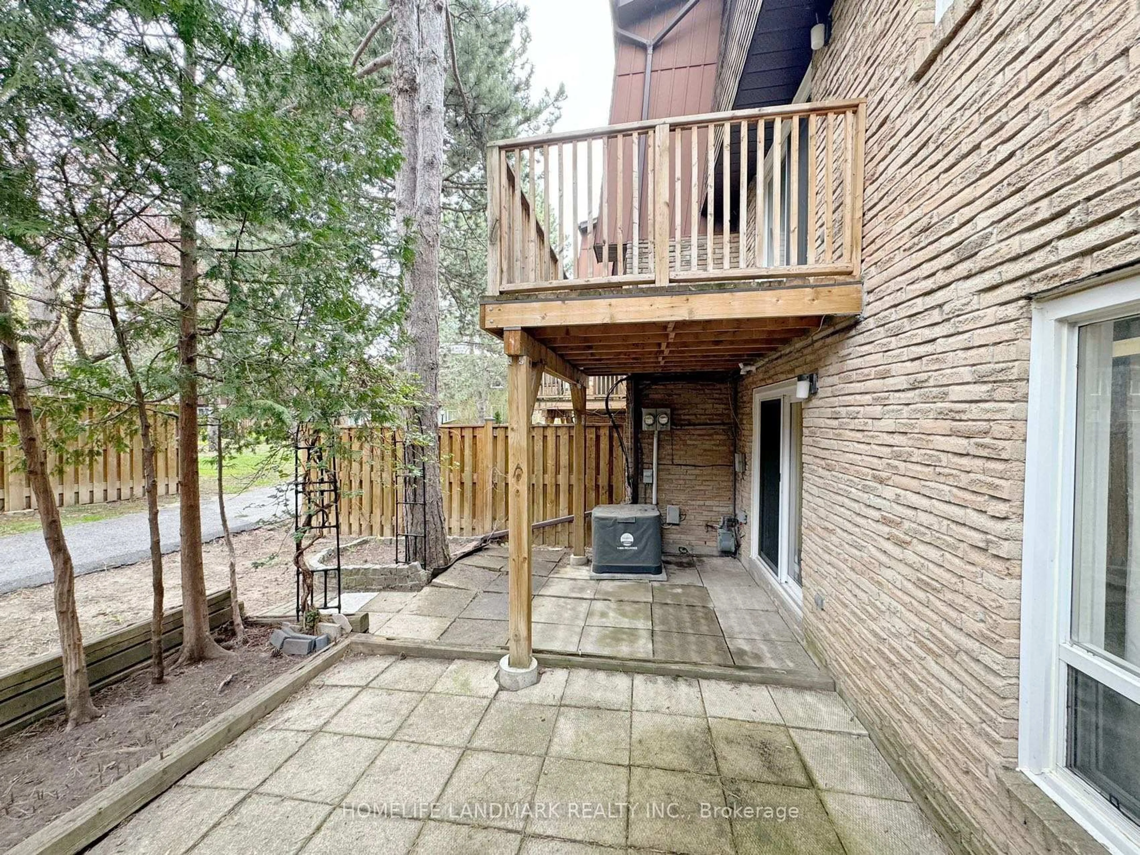 Patio, unknown for 7030 Copenhagen Rd #30, Mississauga Ontario L5N 2P3