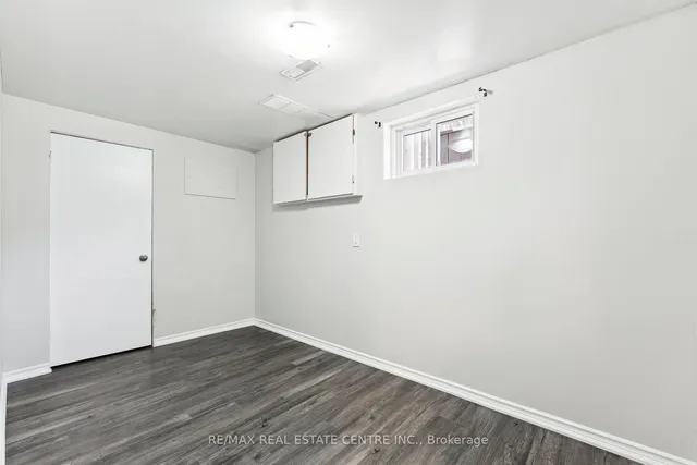 Additional image 36 of 21 Marchbank Cres