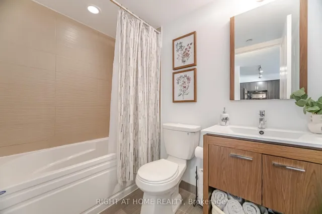Additional image 31 of 80 Esther Lorrie Dr Unit 616