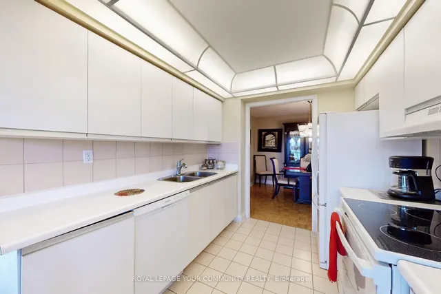 Additional property image - 24 Hanover Rd Unit 404