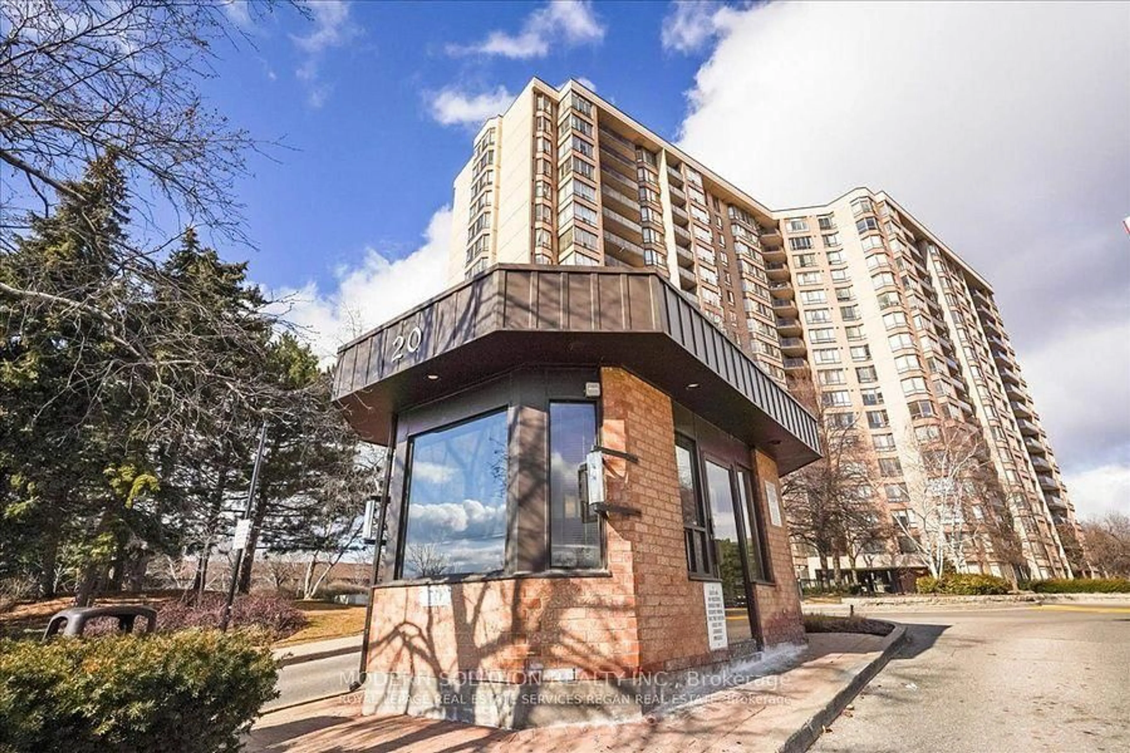 Unknown for 20 Cherrytree Dr #501, Brampton Ontario L6Y 3V1