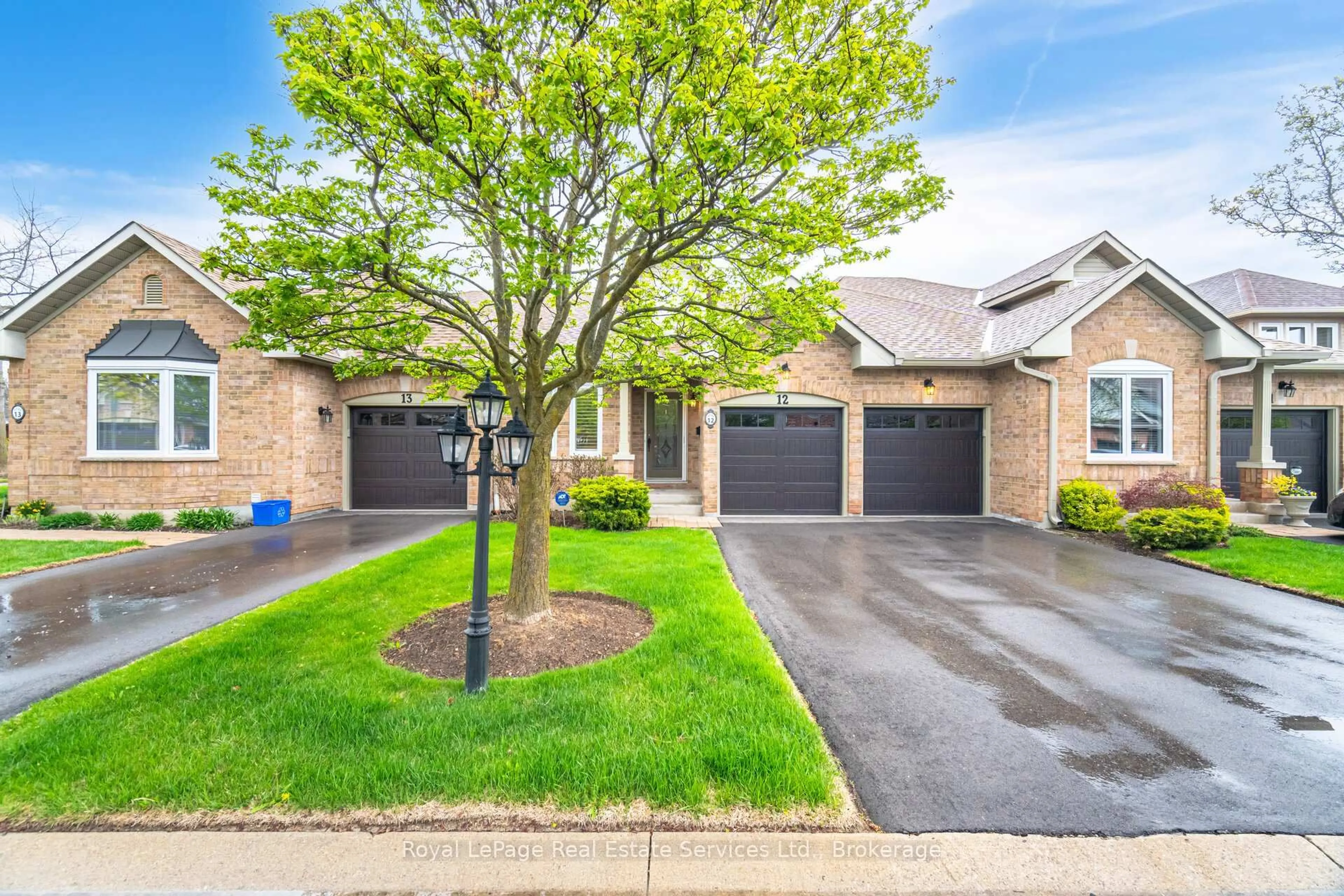 Home with brick exterior material, street for 2140 Turnberry Rd #12, Burlington Ontario L7M 4L8