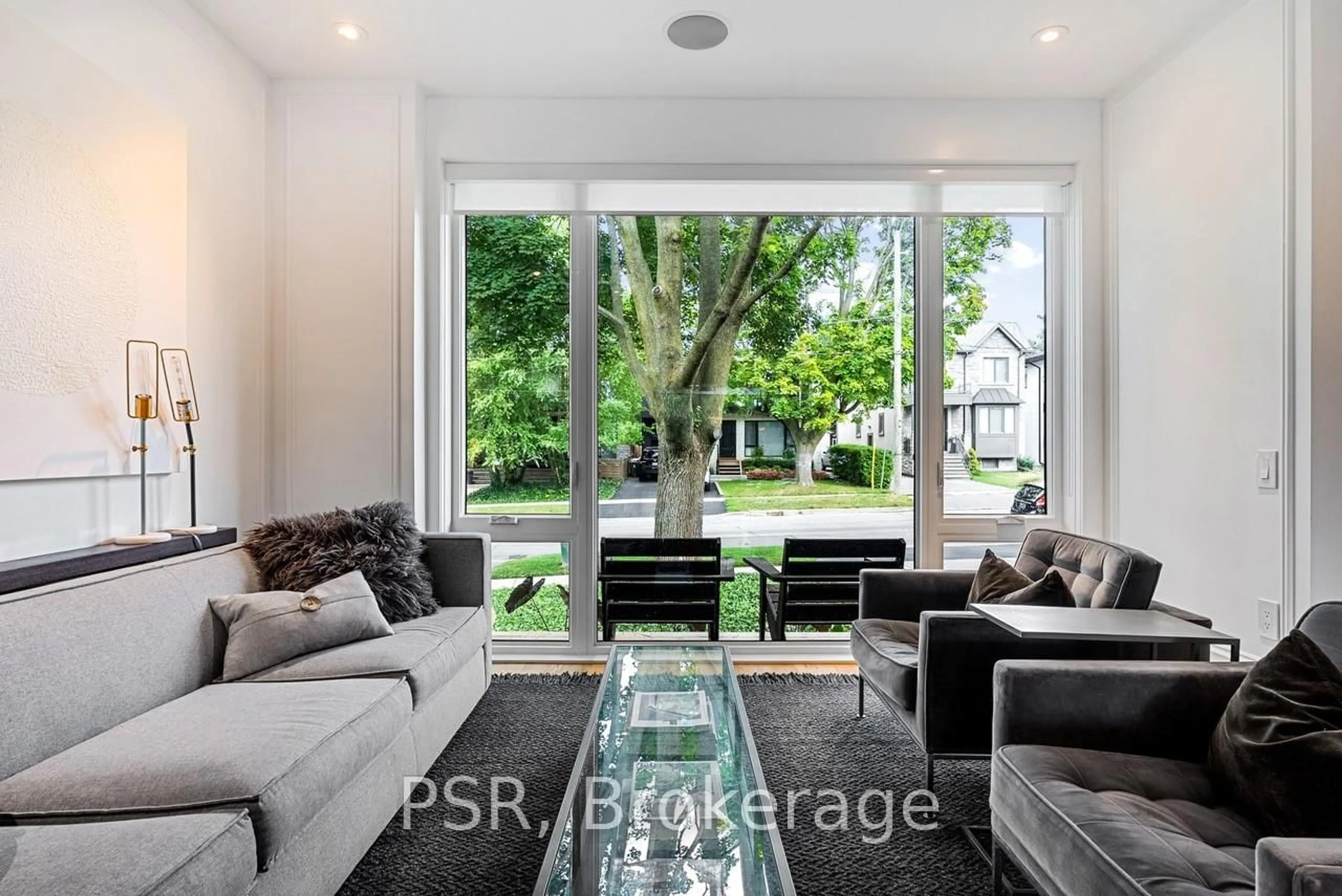 Living room with furniture, unknown for 25 Putney Rd, Toronto Ontario M8W 2K6