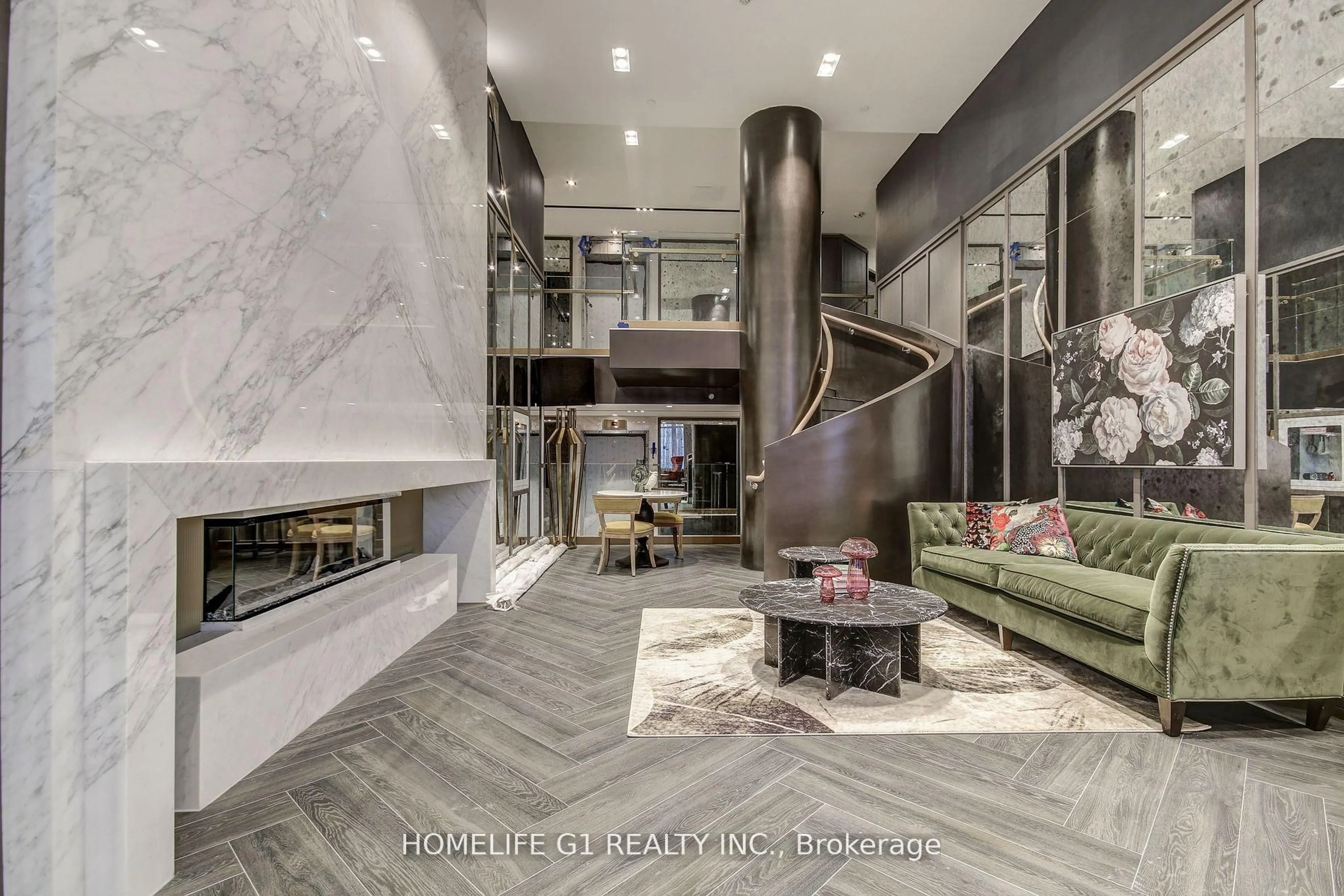 Lobby for 395 Dundas St #201, Oakville Ontario L6M 4M2