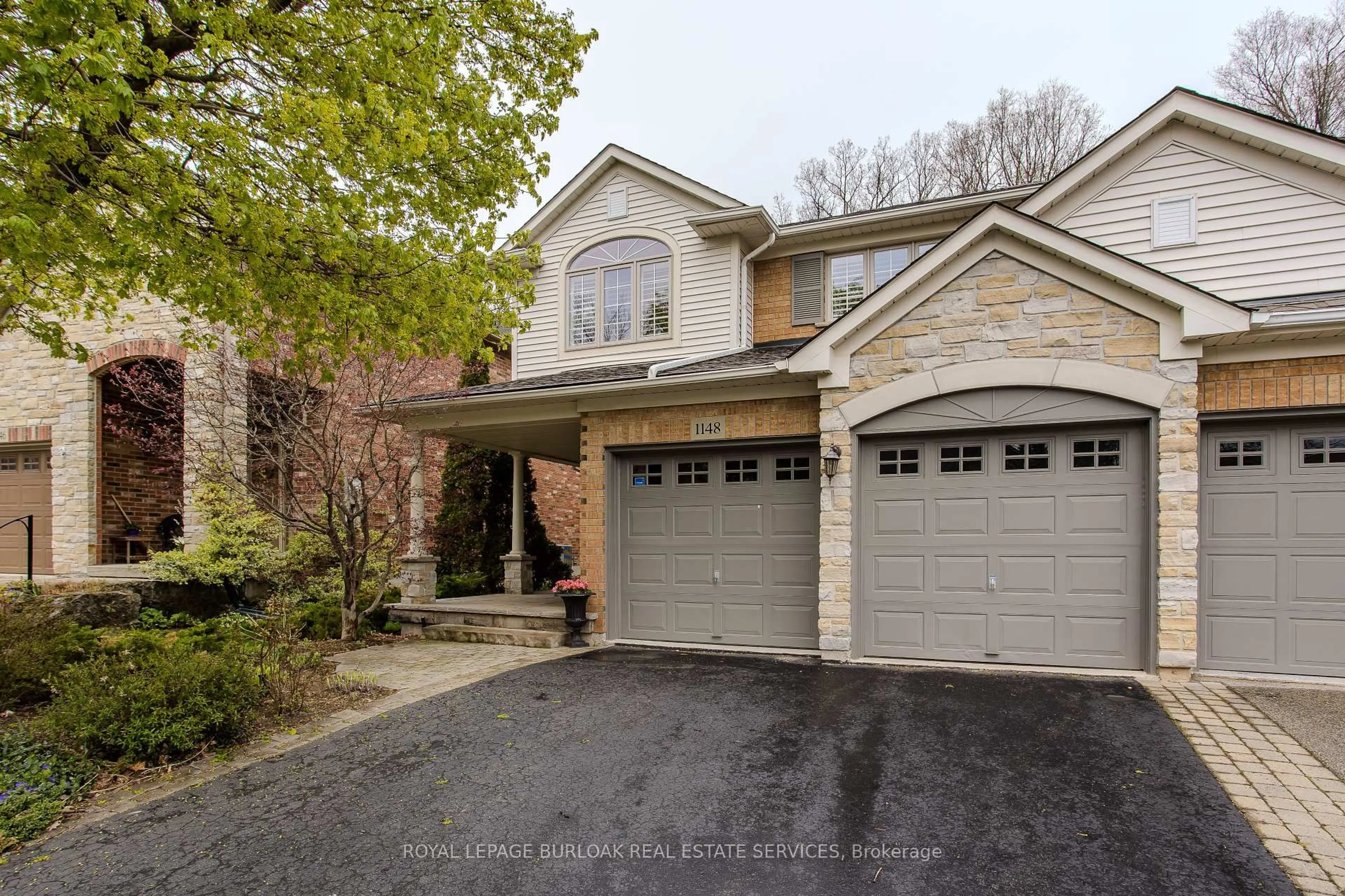 Home with brick exterior material, street for 1148 Westhaven Dr, Burlington Ontario L7P 5B3