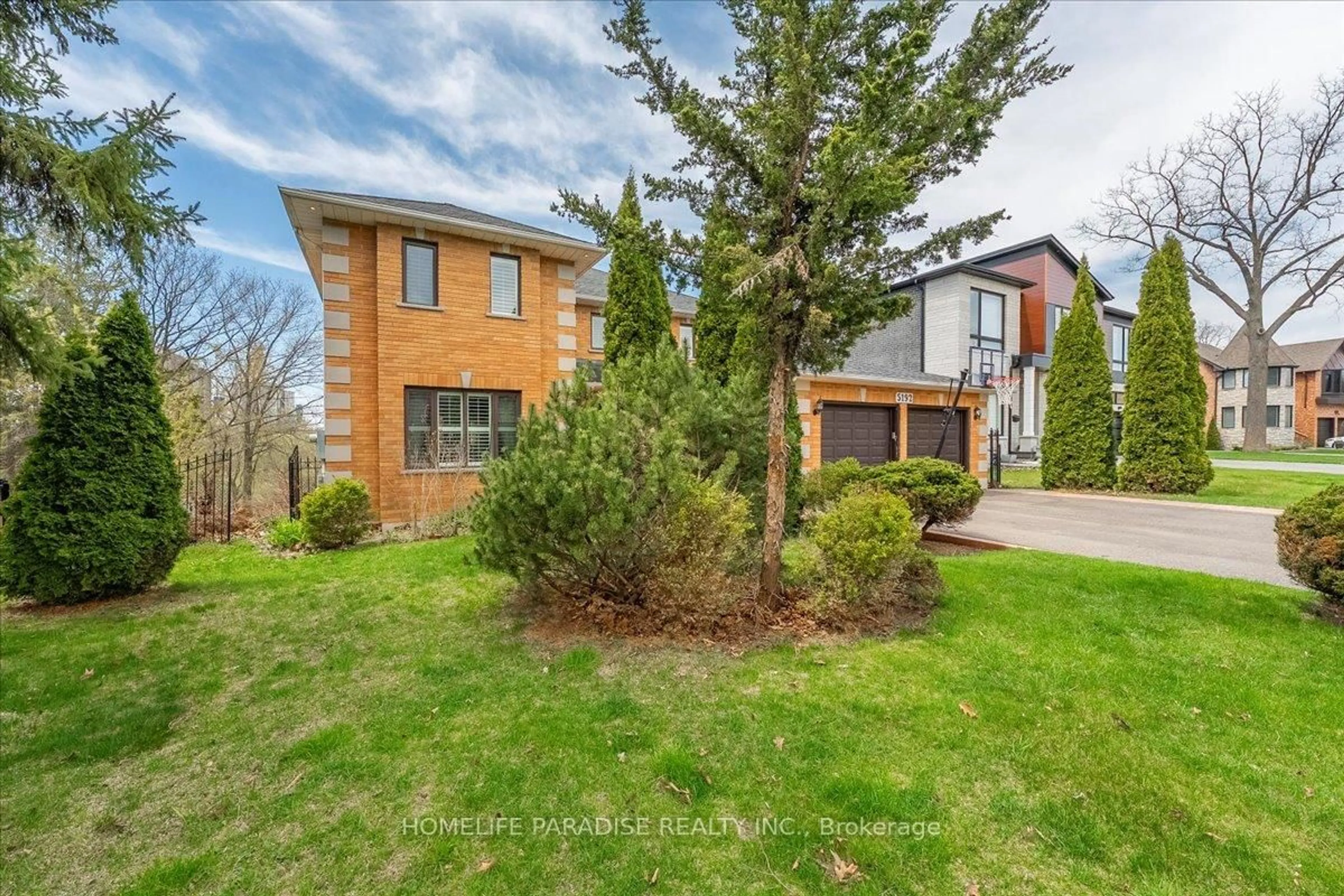 Home with brick exterior material, street for 5192 Durie Rd, Mississauga Ontario L5M 2C7