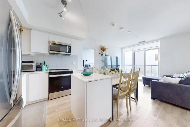 Additional property image - 1461 LAWRENCE Ave Unit 2103