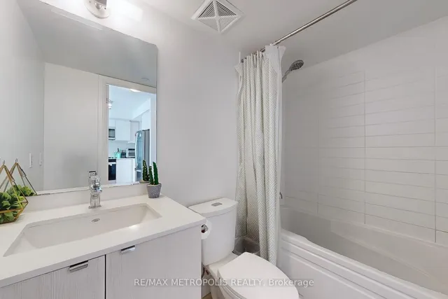 Additional property image - 1461 LAWRENCE Ave Unit 2103