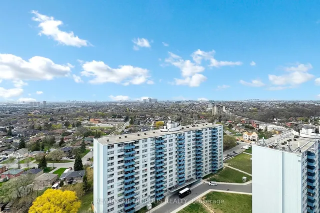 Additional property image - 1461 LAWRENCE Ave Unit 2103