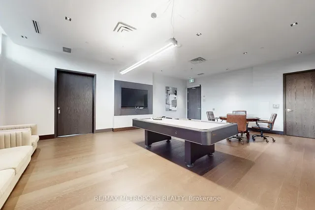 Additional property image - 1461 LAWRENCE Ave Unit 2103