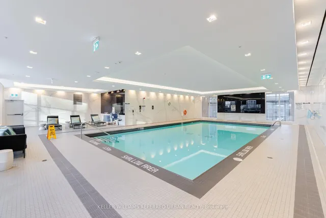 Additional property image - 9 Mabelle Ave Unit 2422