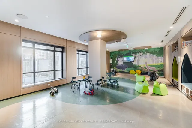 Additional property image - 9 Mabelle Ave Unit 2422