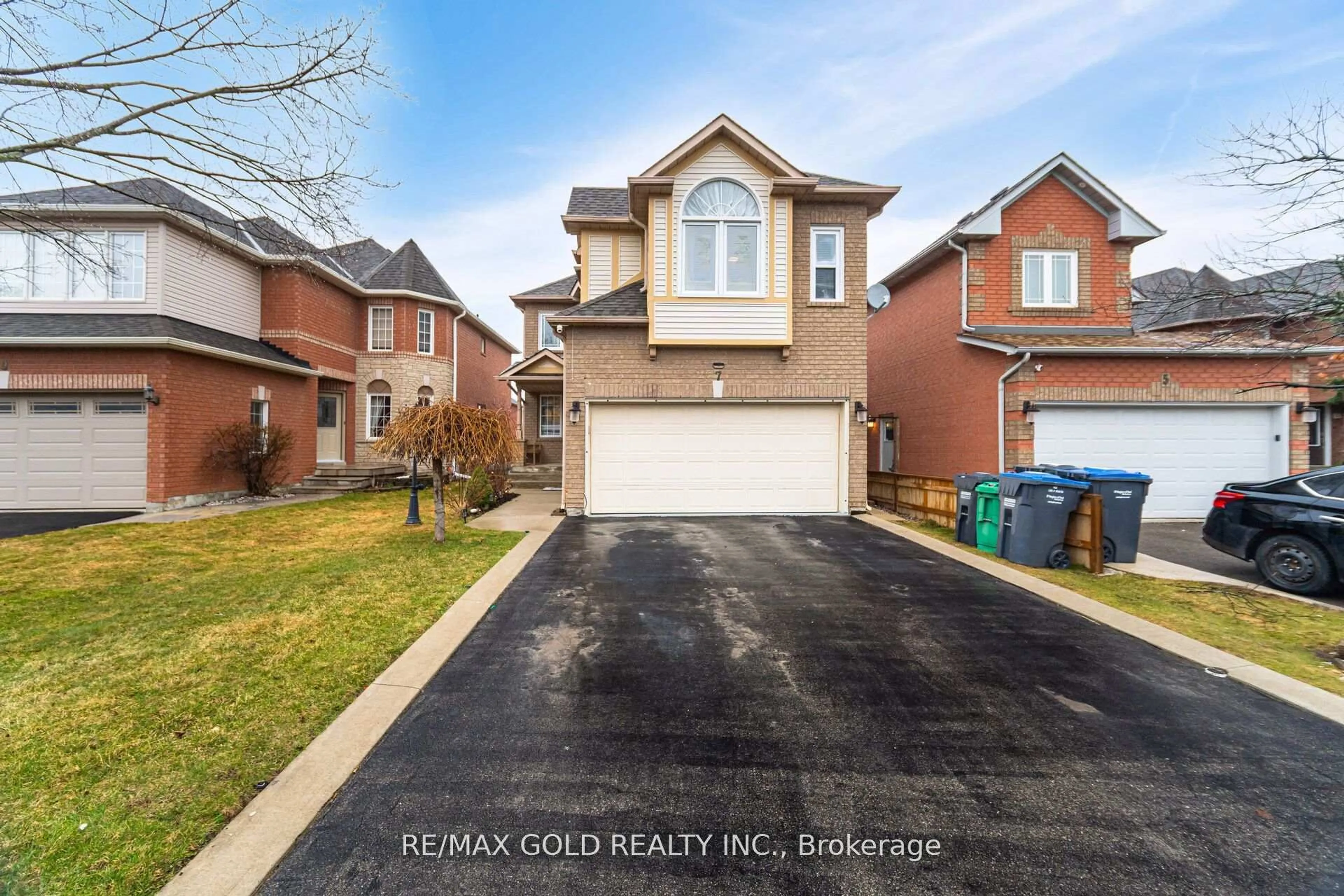 Unknown for 7 Creekwood Dr, Brampton Ontario L7A 1G6