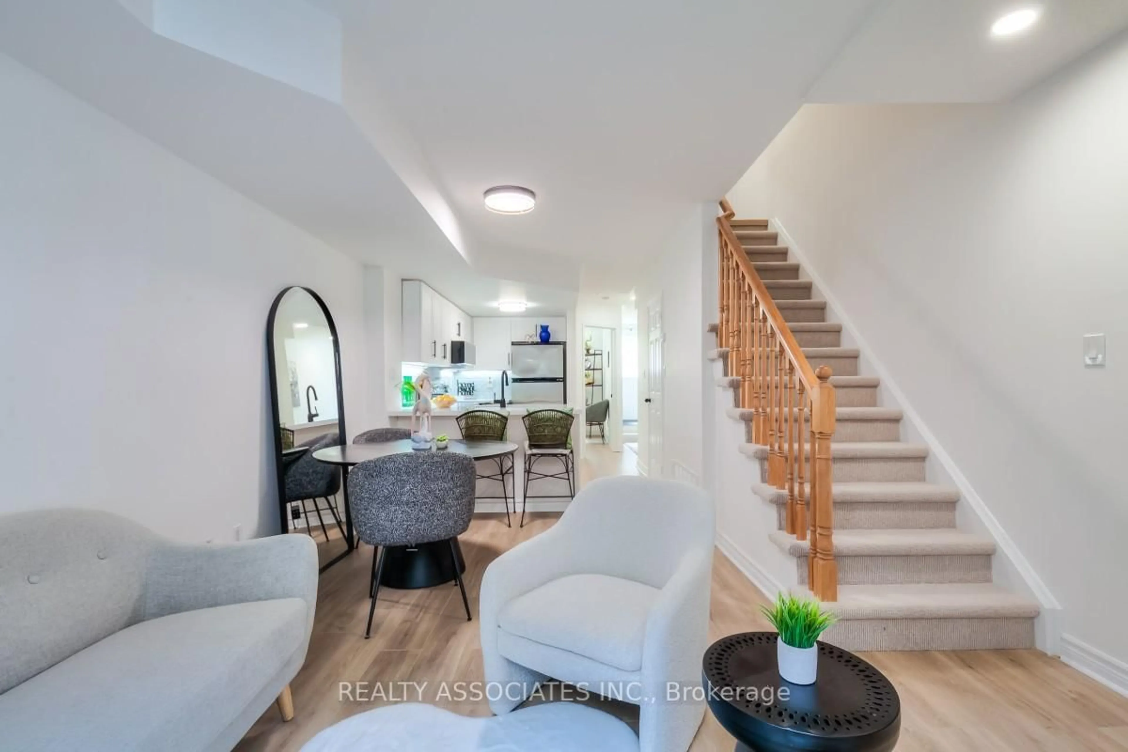 Unknown for 31 Foundry Ave #26, Toronto Ontario M6H 4K7