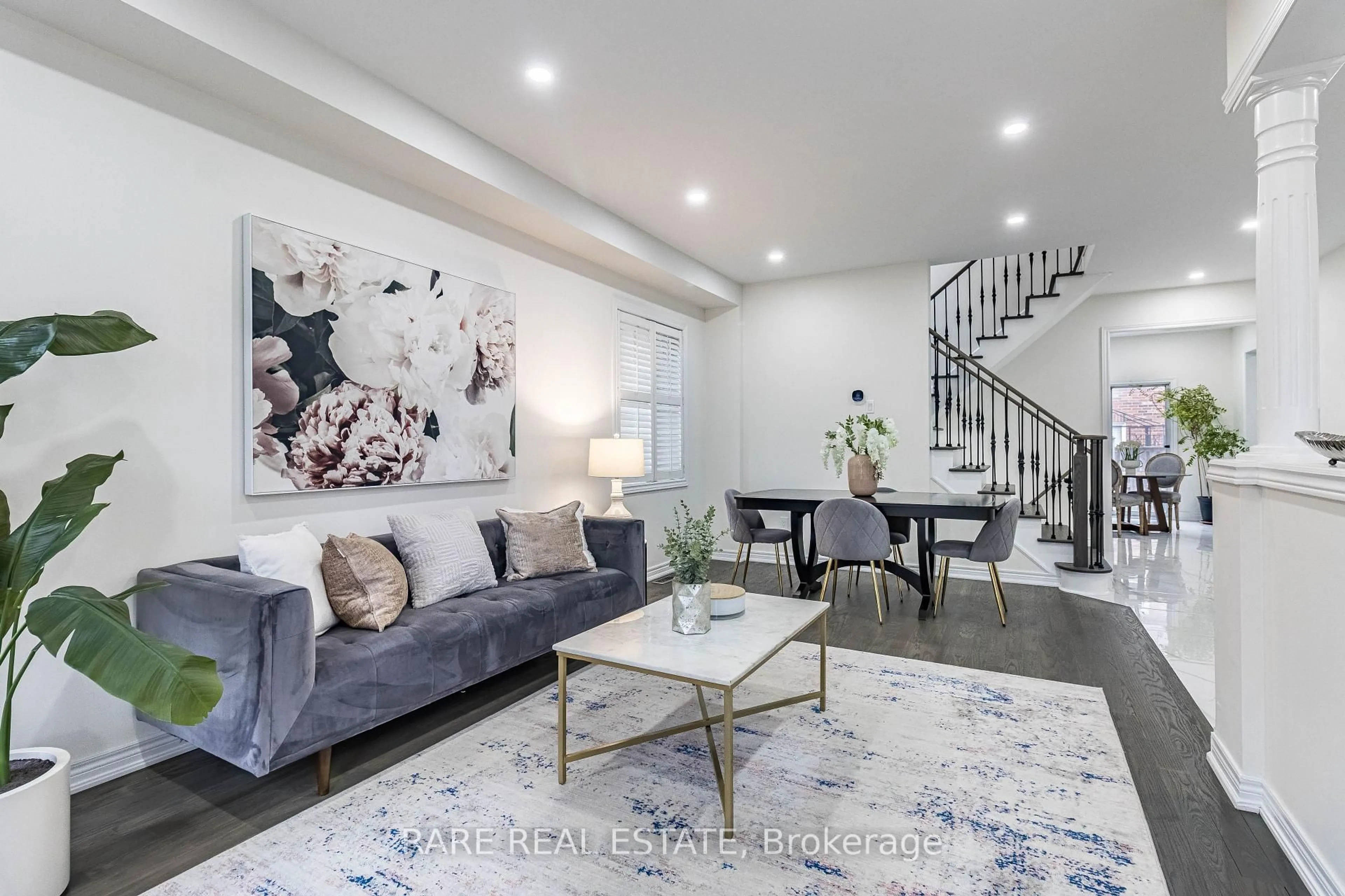 Living room with furniture, unknown for 27 Summershade St, Brampton Ontario L6P 2C2