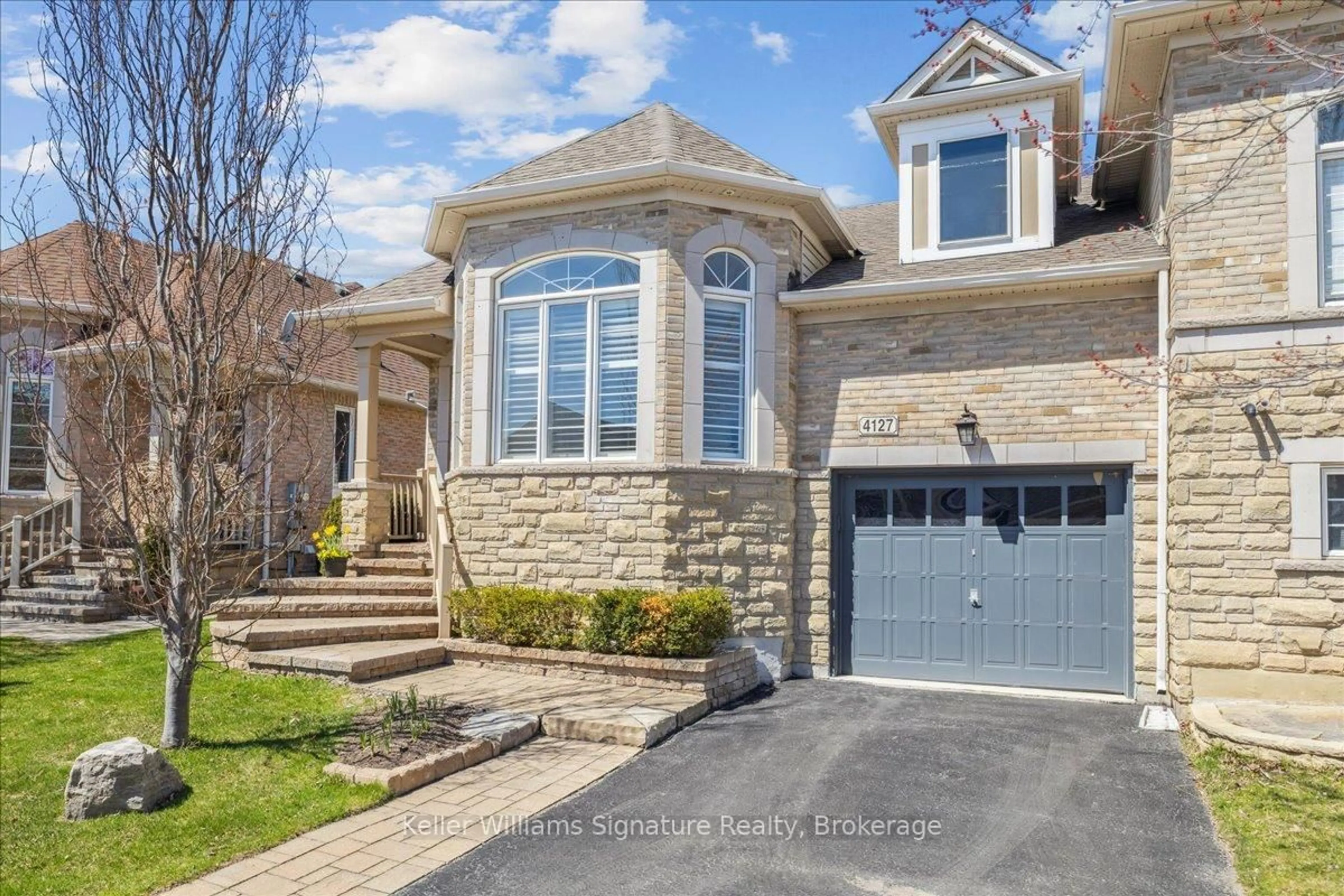 Home with brick exterior material, street for 4127 Prentice Common, Burlington Ontario L7M 0B4