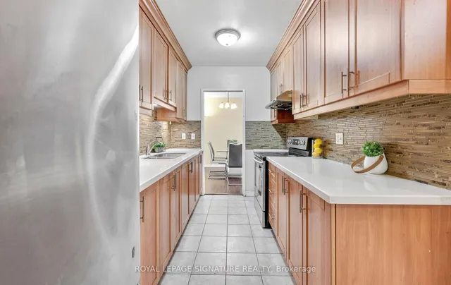 Additional property image - 3025 Queen Frederica Dr Unit 201