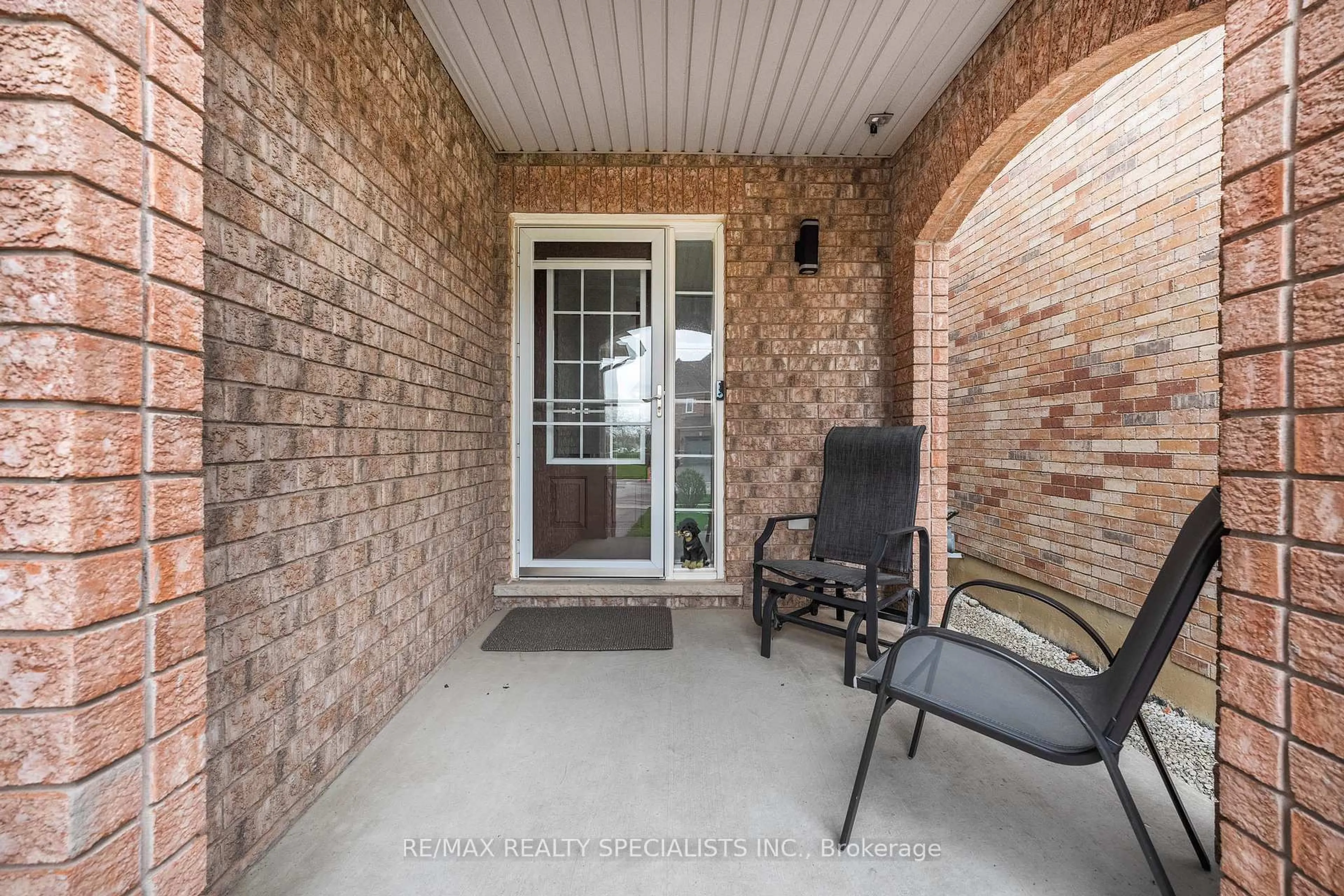Patio, street for 17 Lily Lane, Halton Hills Ontario L7G 6M4