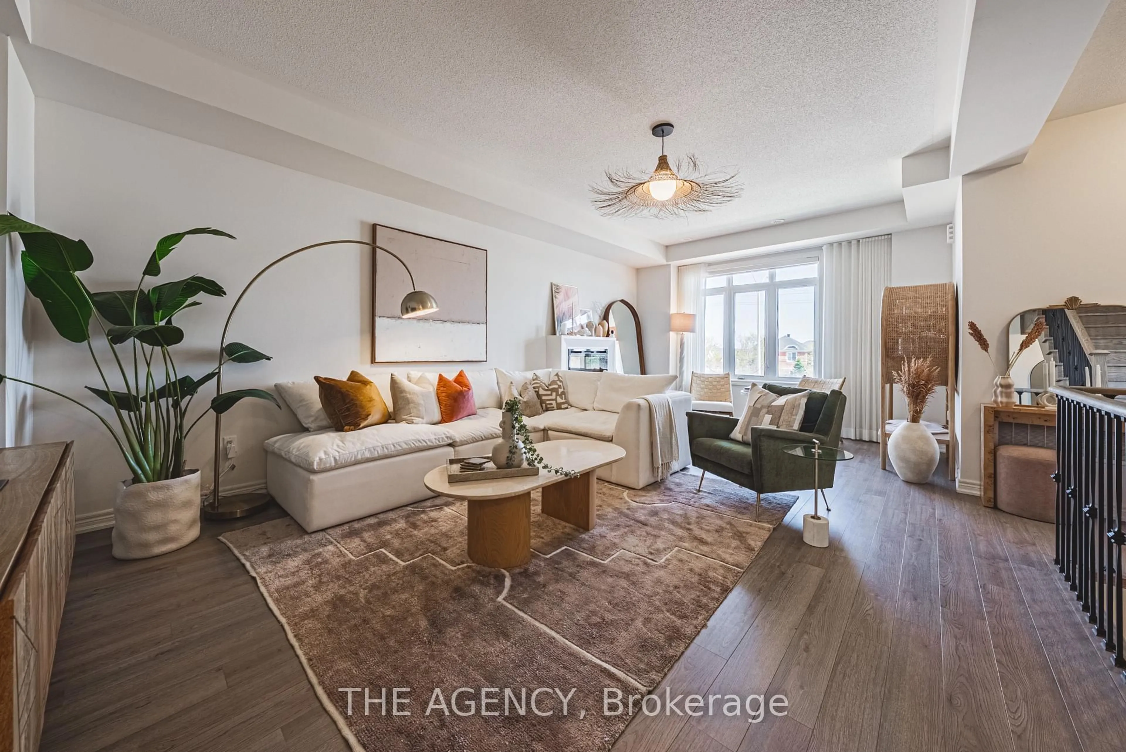 Living room with furniture, unknown for 525 Dundas St, Oakville Ontario L6H 3P6