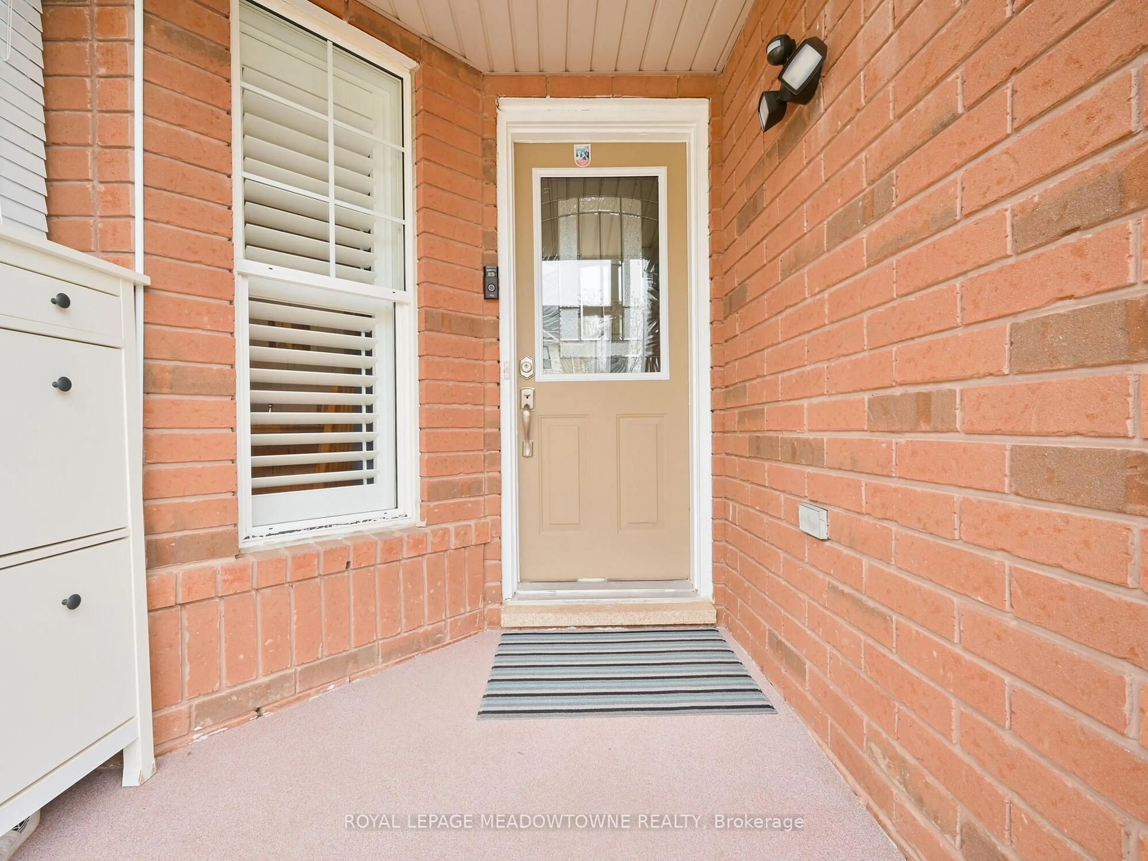 Unknown for 634 Hamilton Cres, Milton Ontario L9T 6G9