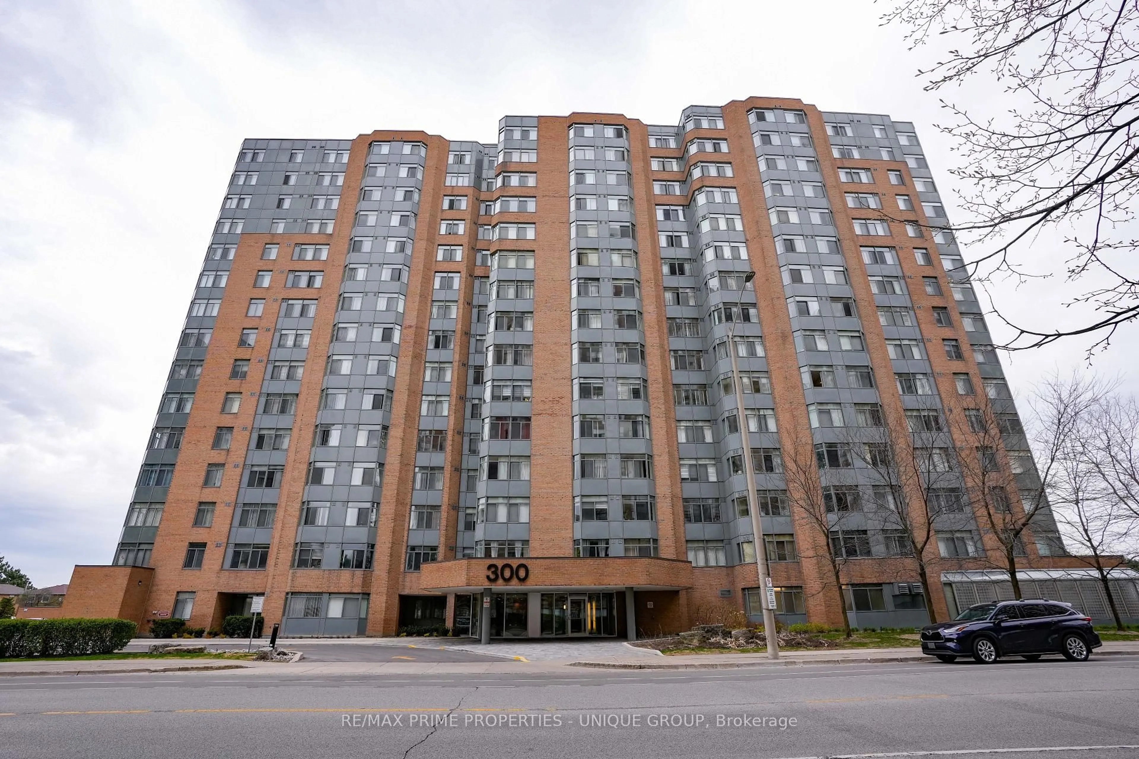 Unknown for 300 Webb Dr #706, Mississauga Ontario L5B 3W3