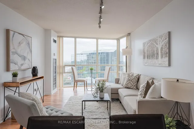 Additional property image - 50 Eglinton Ave Unit 1002