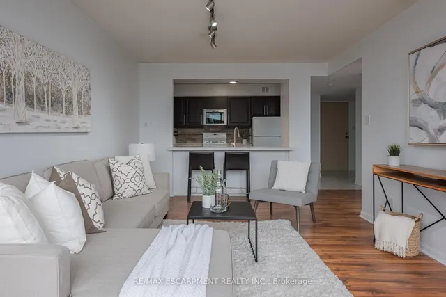 Additional property image - 50 Eglinton Ave Unit 1002