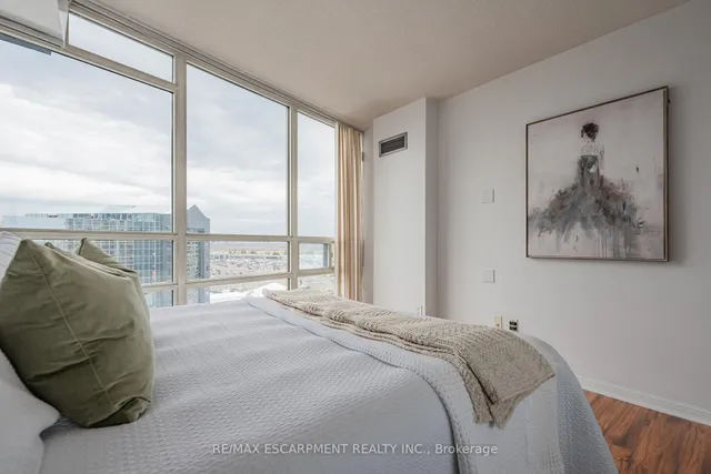 Additional property image - 50 Eglinton Ave Unit 1002