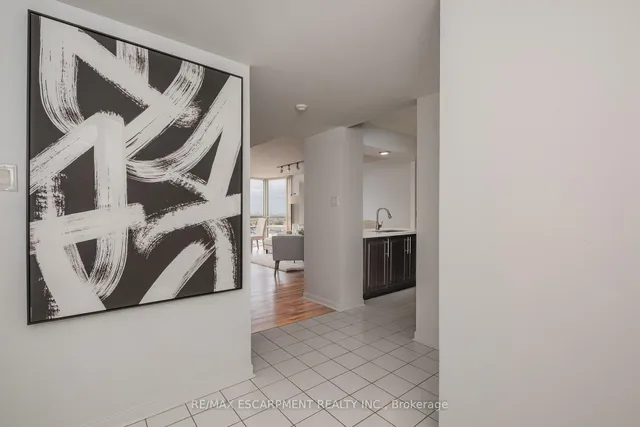 Additional property image - 50 Eglinton Ave Unit 1002