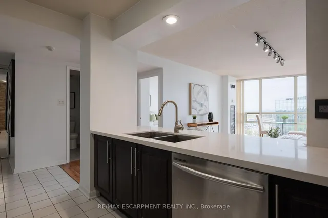 Additional property image - 50 Eglinton Ave Unit 1002