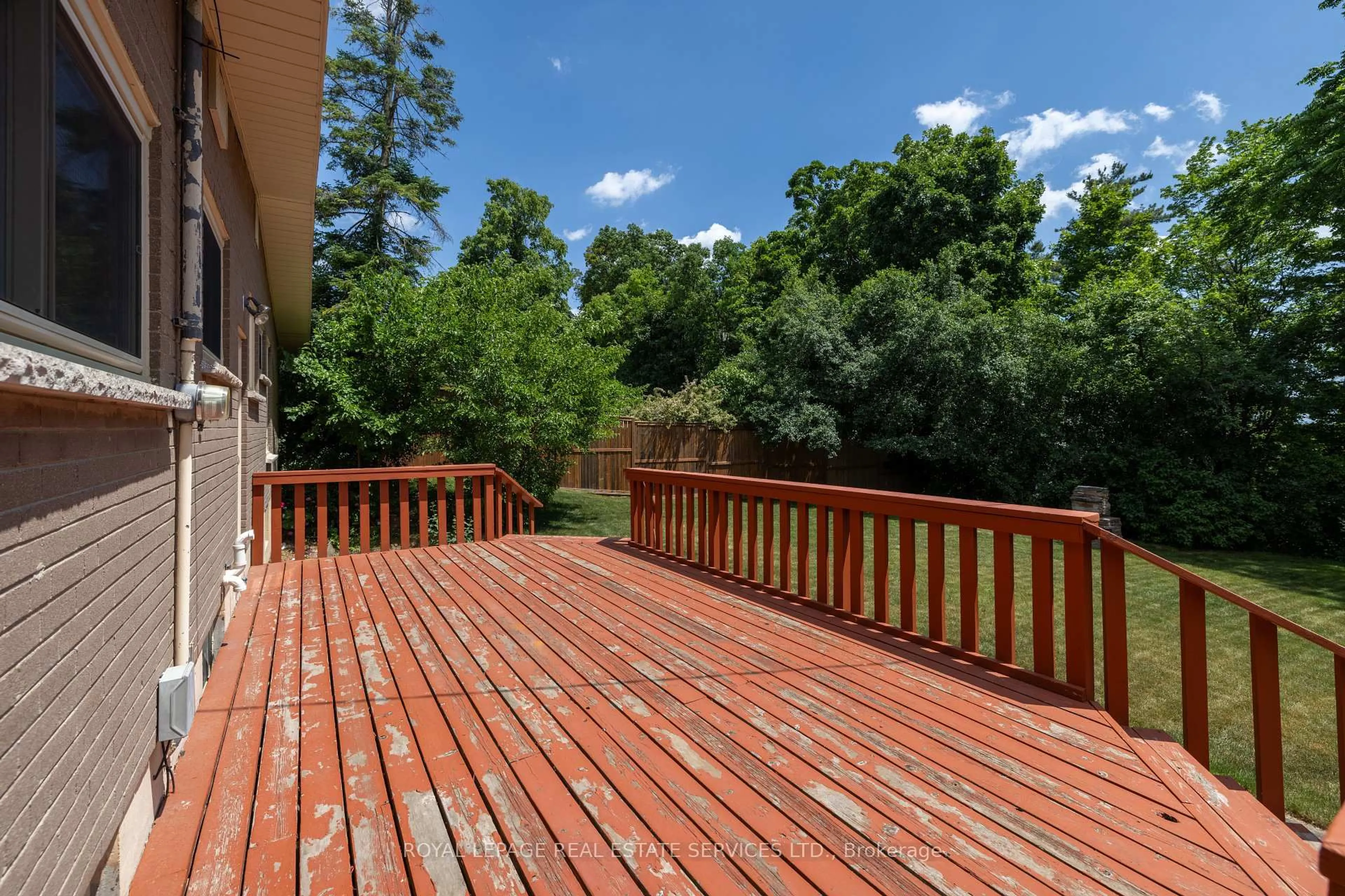 Patio, water/lake/river/ocean view for 1106 Falgarwood Dr, Oakville Ontario L6H 1N9