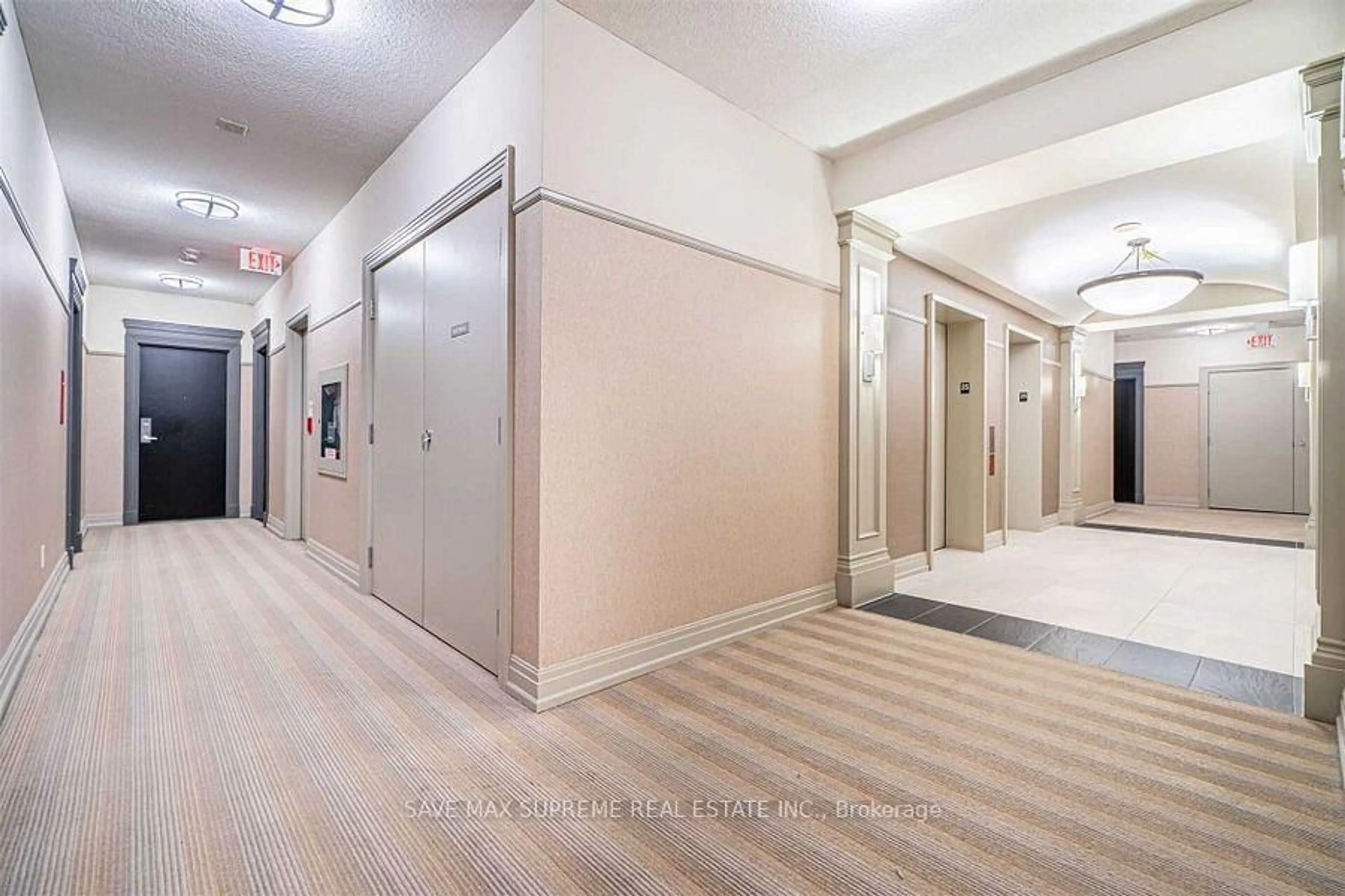 Indoor foyer for 388 Prince Of Wales Dr #2505, Mississauga Ontario L5B 0A1
