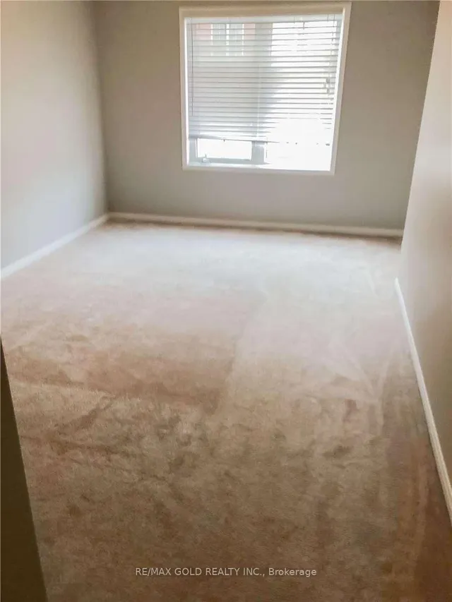 Additional property image - 2468 Post Rd Unit 20