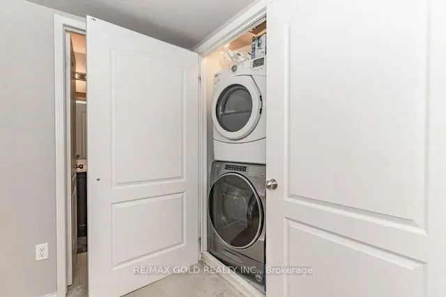 Additional property image - 2468 Post Rd Unit 20