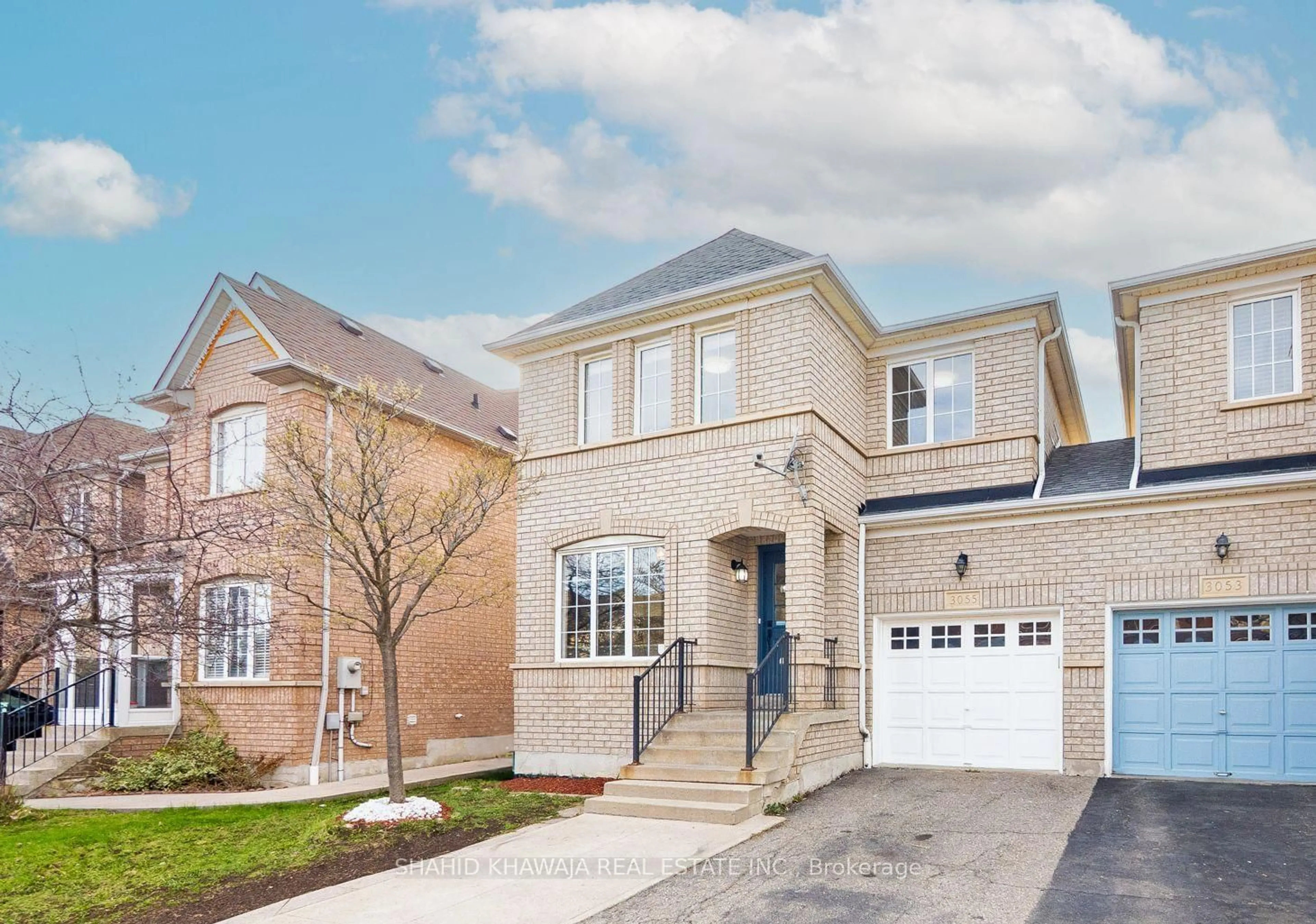 Home with brick exterior material, street for 3055 Mcdowell Dr, Mississauga Ontario L5M 6J6