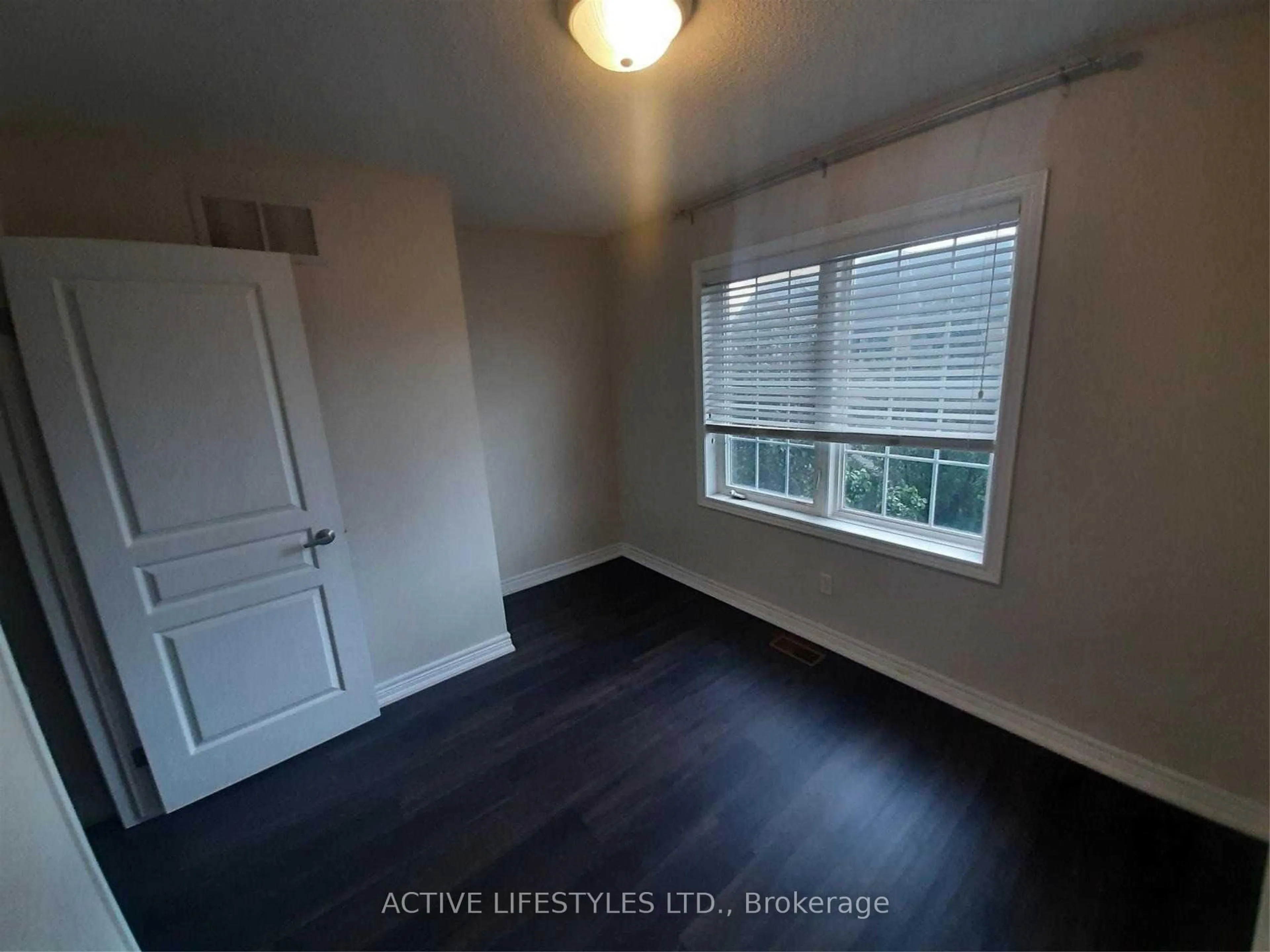 A pic of a room for 626 Garibaldi Common Clse, Burlington Ontario L7L 0E2