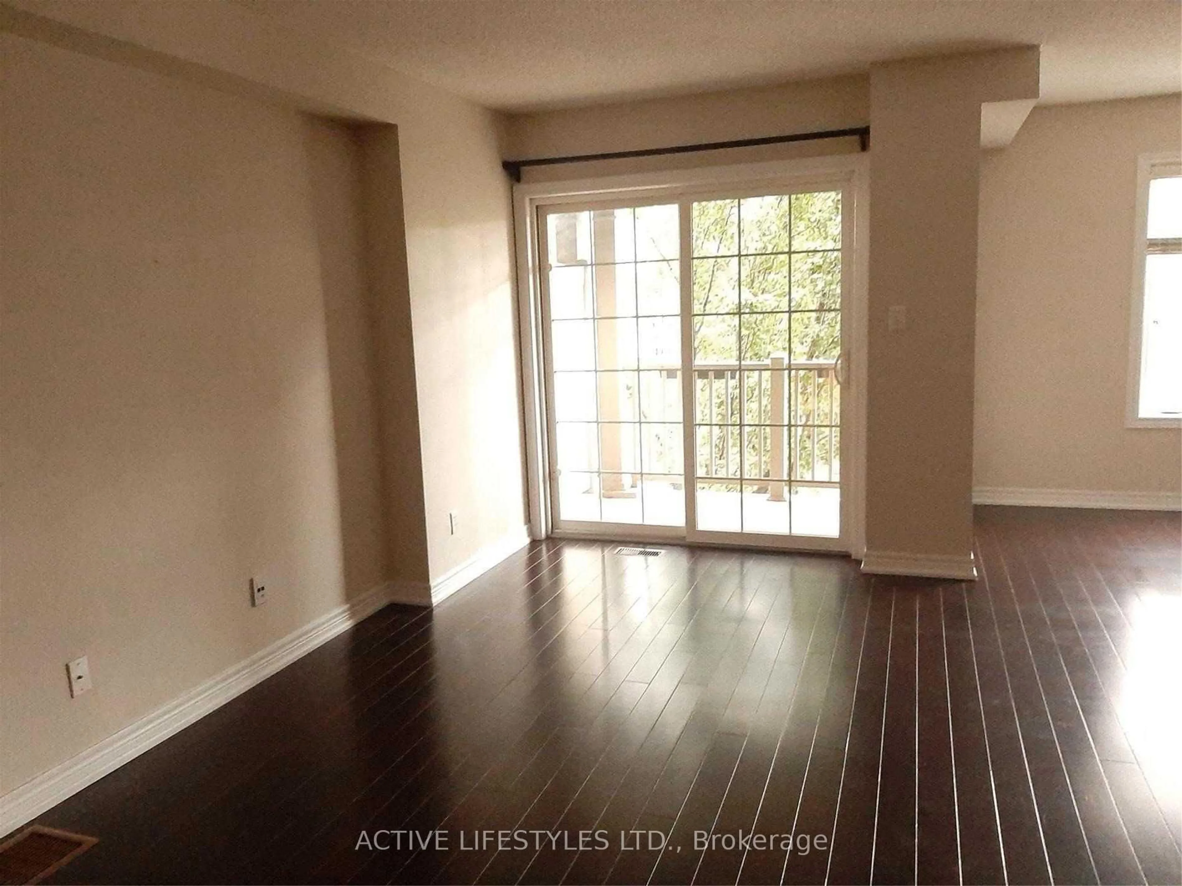 A pic of a room for 626 Garibaldi Common Clse, Burlington Ontario L7L 0E2