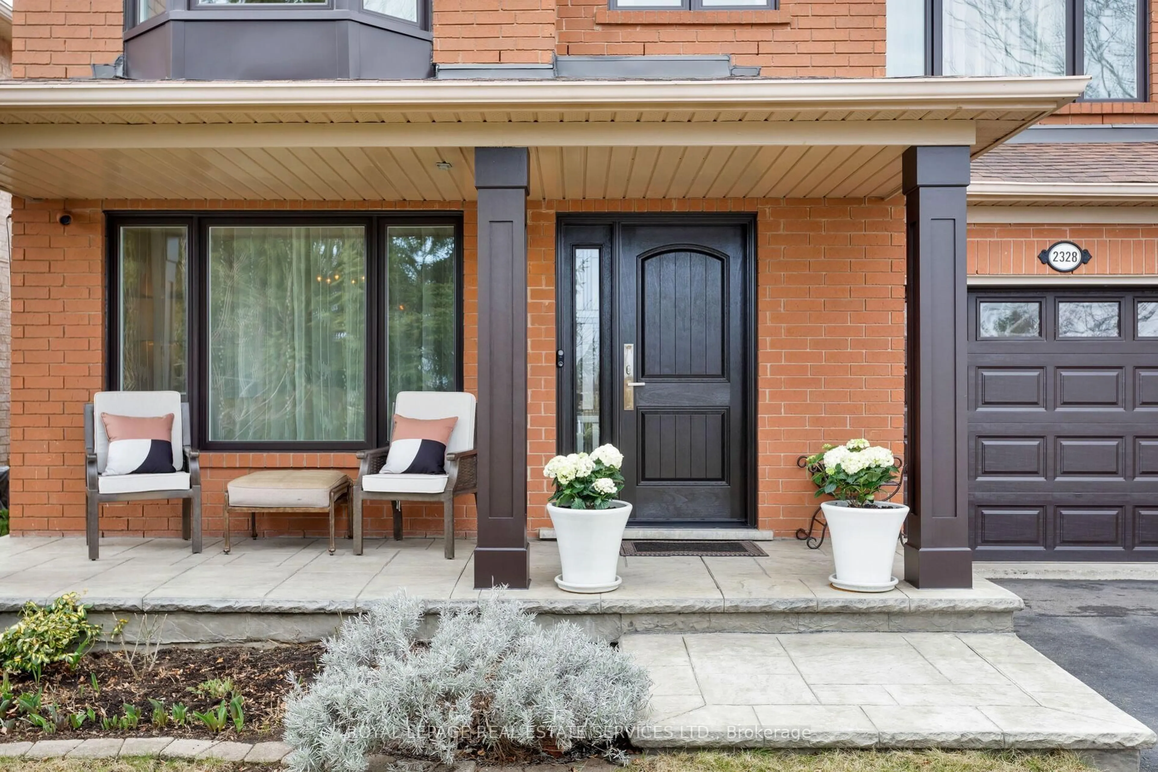 Home with brick exterior material, street for 2328 Proudfoot Tr, Oakville Ontario L6M 3Y2