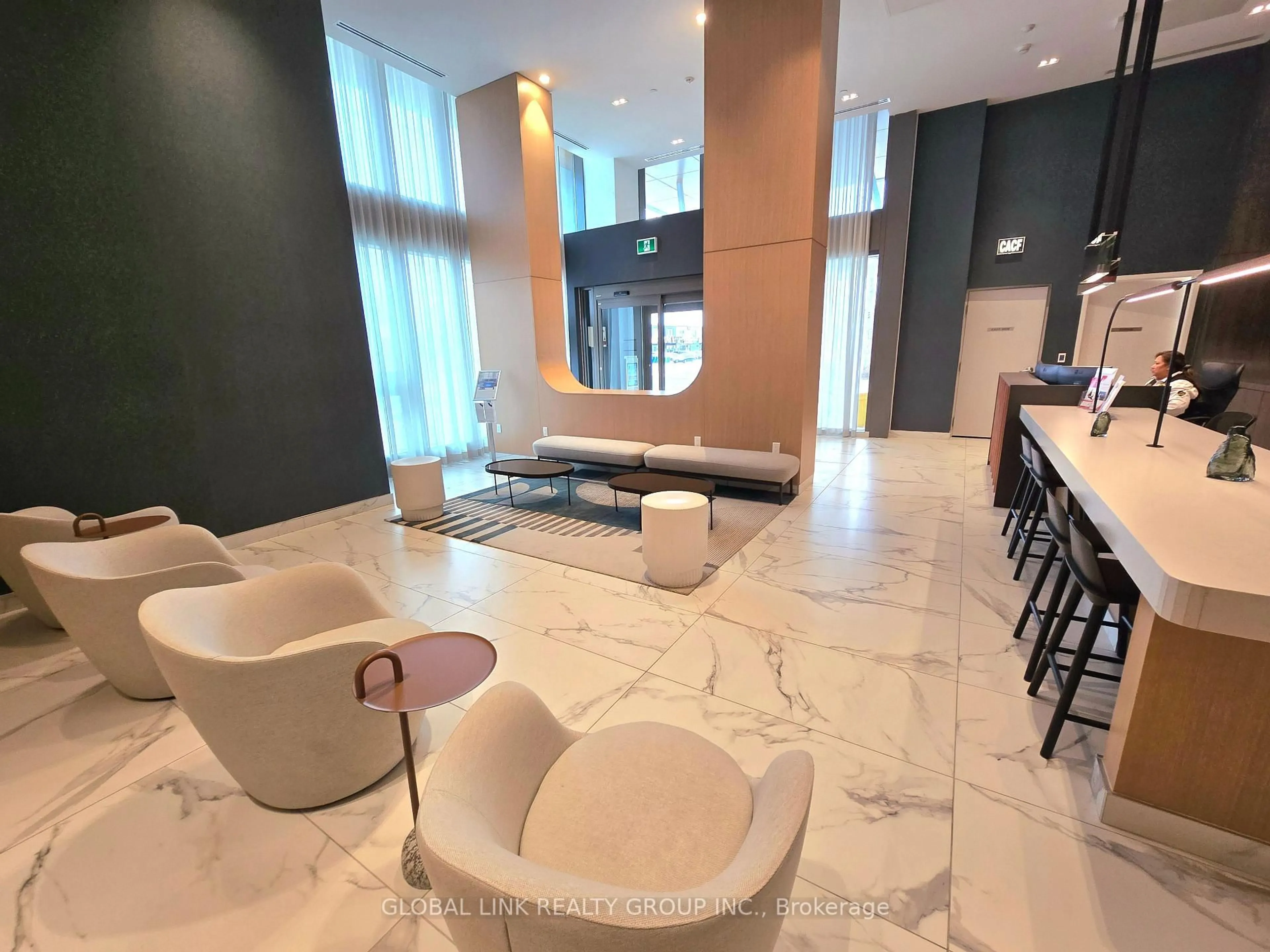 Lobby for 1195 The Queensway Way #501, Toronto Ontario M8Z 0H1
