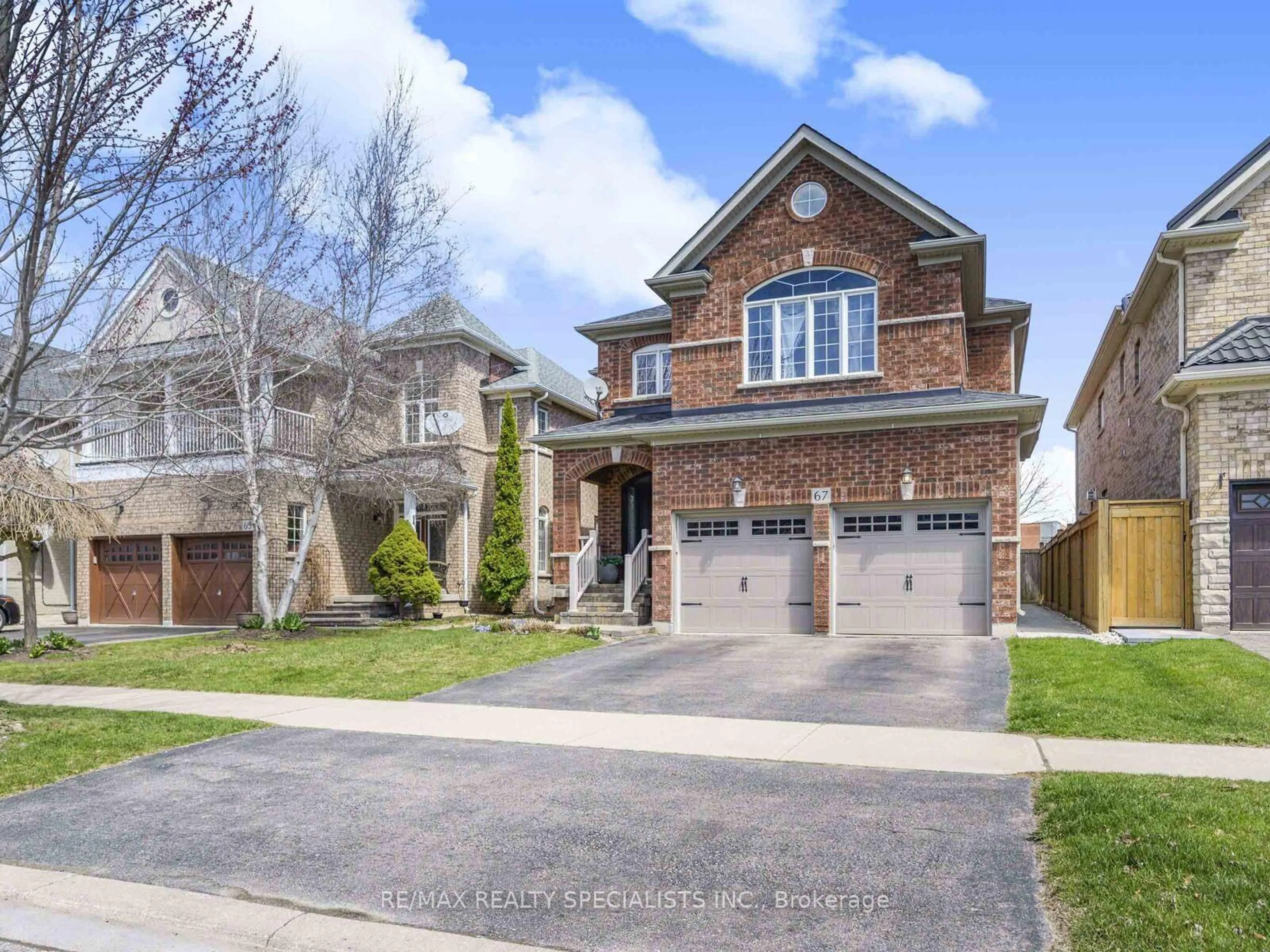 Home with brick exterior material, street for 67 Robinson Rd, Halton Hills Ontario M6J 2J2