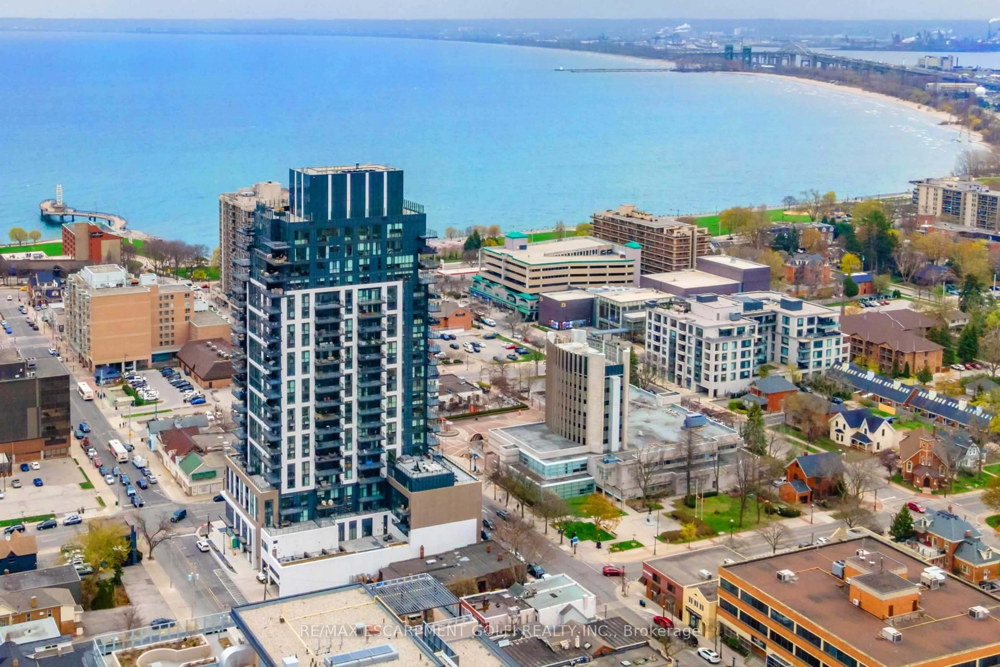 A pic from outside/outdoor area/front of a property/back of a property/a pic from drone, city buildings view from balcony for 2007 James St #1504, Burlington Ontario L7R 0G7