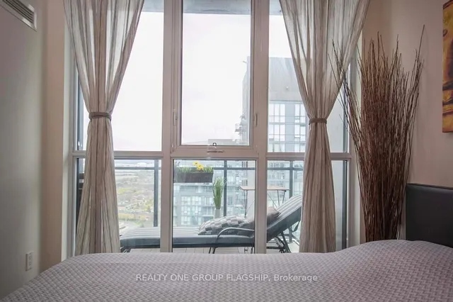 Additional property image - 75 Eglinton Ave Unit 2408