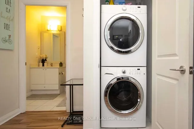 Additional property image - 75 Eglinton Ave Unit 2408