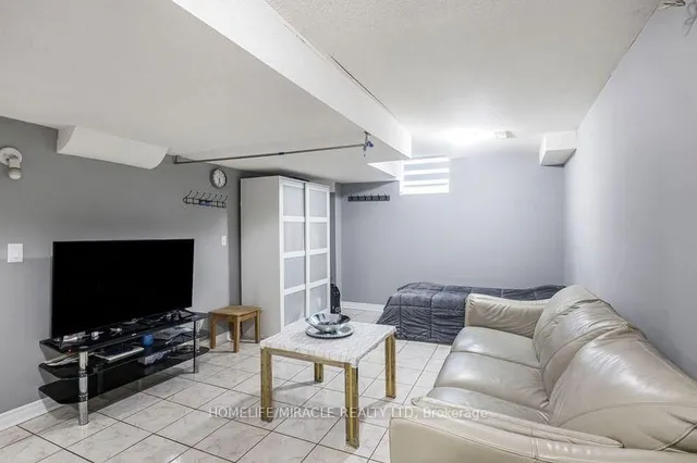 Additional property image - 4 ChalkFarm Cres