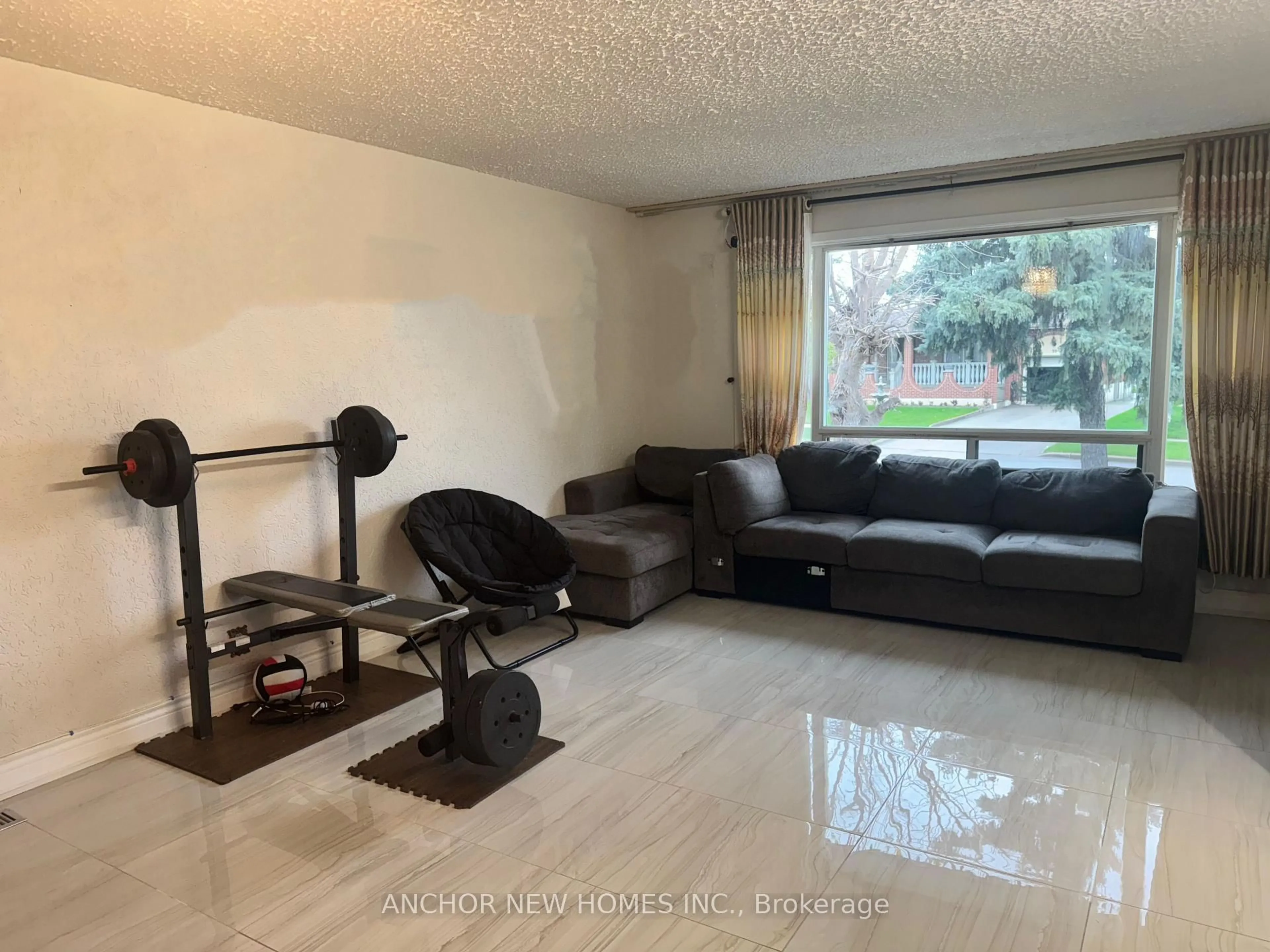 Living room with furniture, unknown for 54 Wilmont Dr, Toronto Ontario M3N 1N6