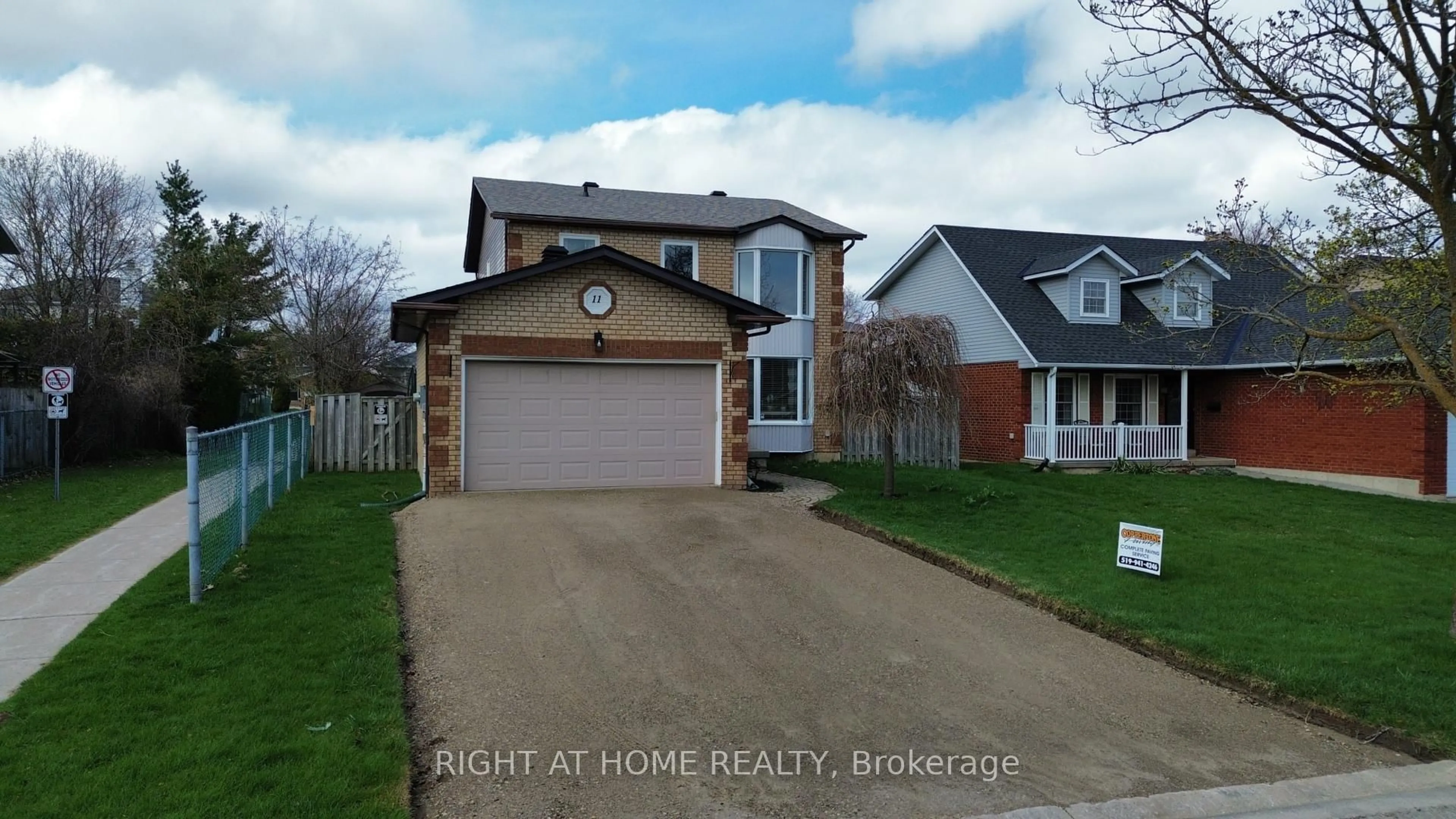 Unknown for 11 Passmore Ave, Orangeville Ontario L9W 4E1