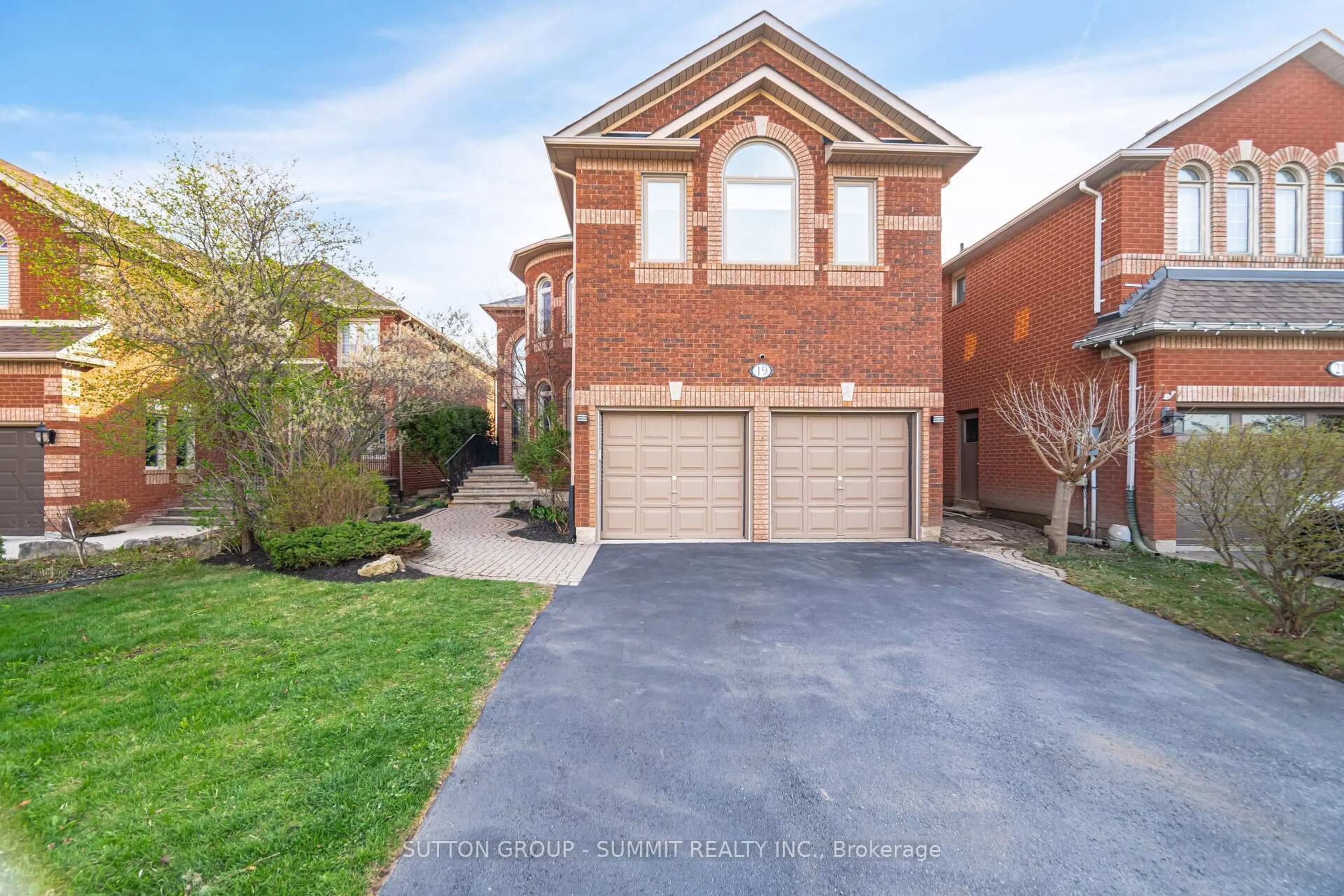 Home with brick exterior material, street for 19 Miller Dr, Halton Hills Ontario L7G 5P7