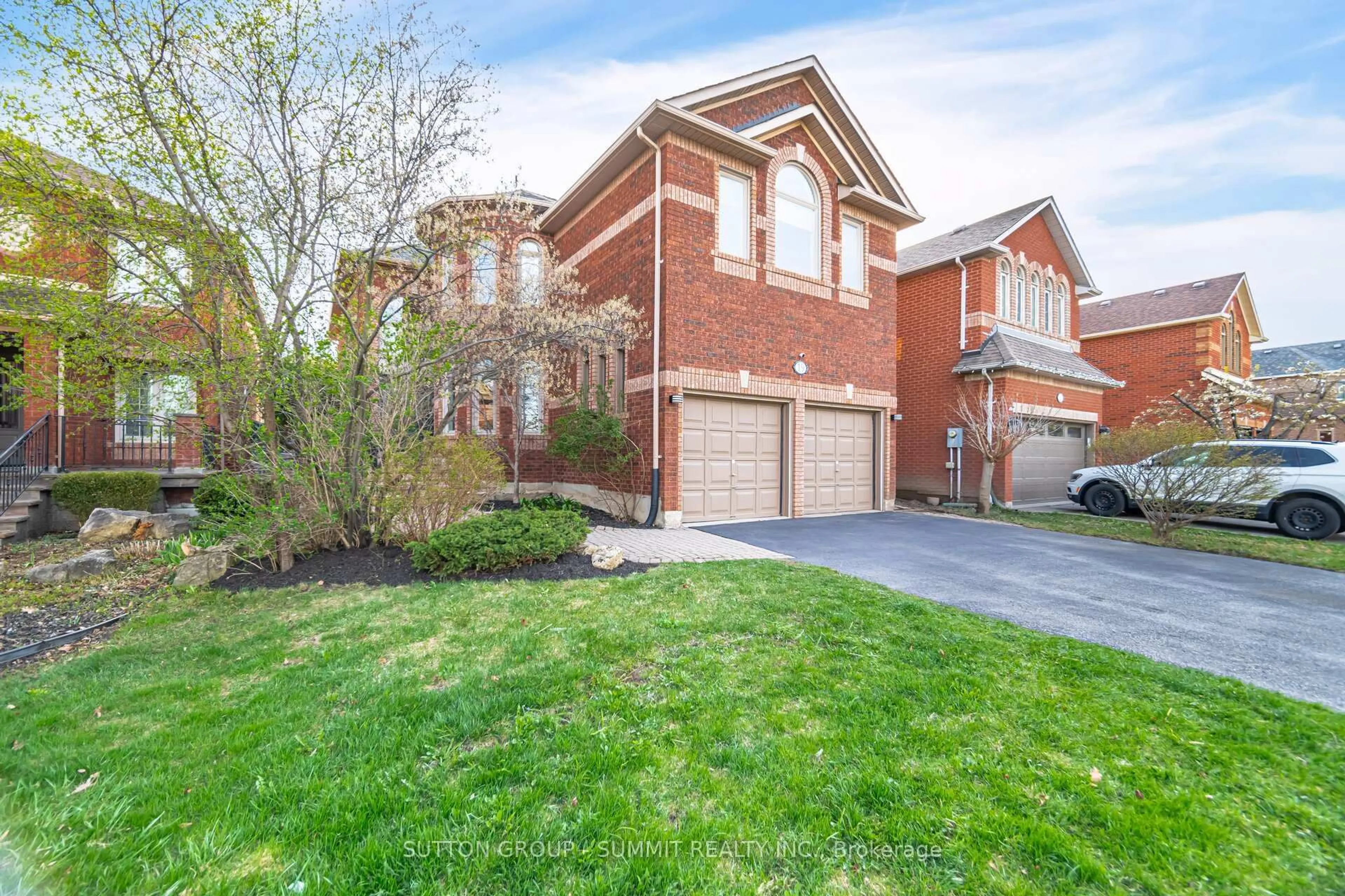 Home with brick exterior material, street for 19 Miller Dr, Halton Hills Ontario L7G 5P7