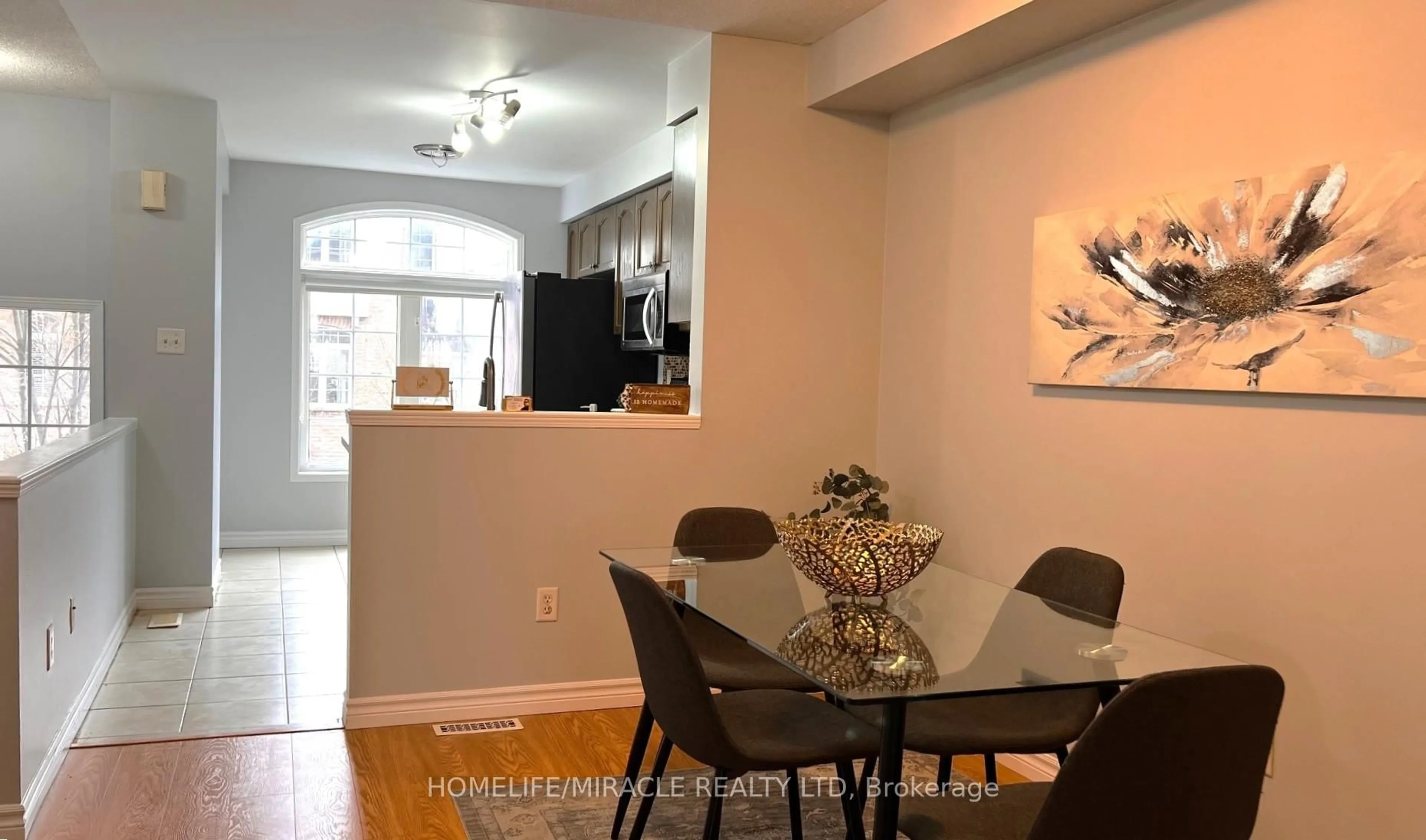 Dining room, unknown for 7081 Fairmeadow Cres, Mississauga Ontario L5N 8R6